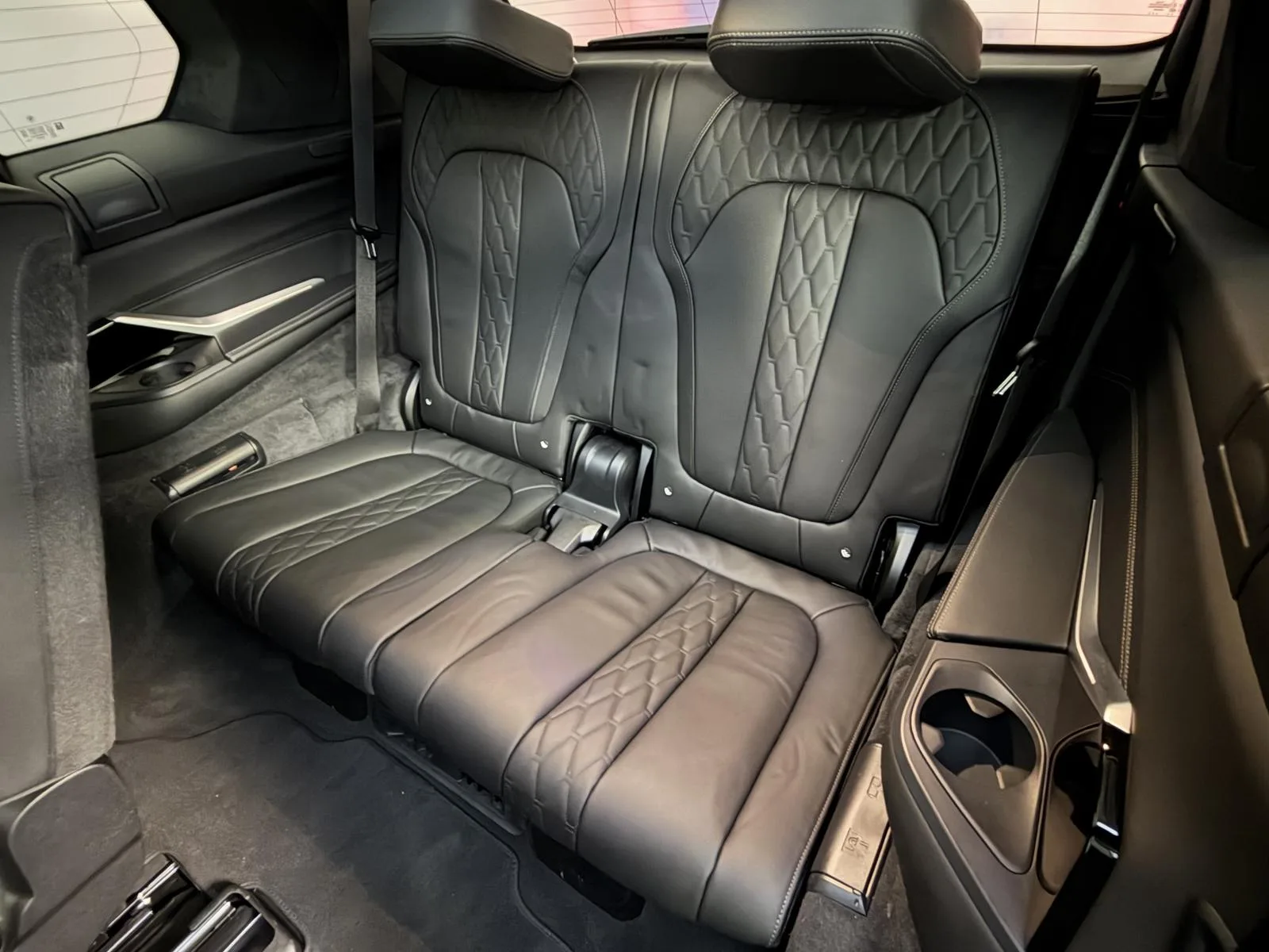 2026 BMW X7 xDrive40d M Sport Pro, 16/30