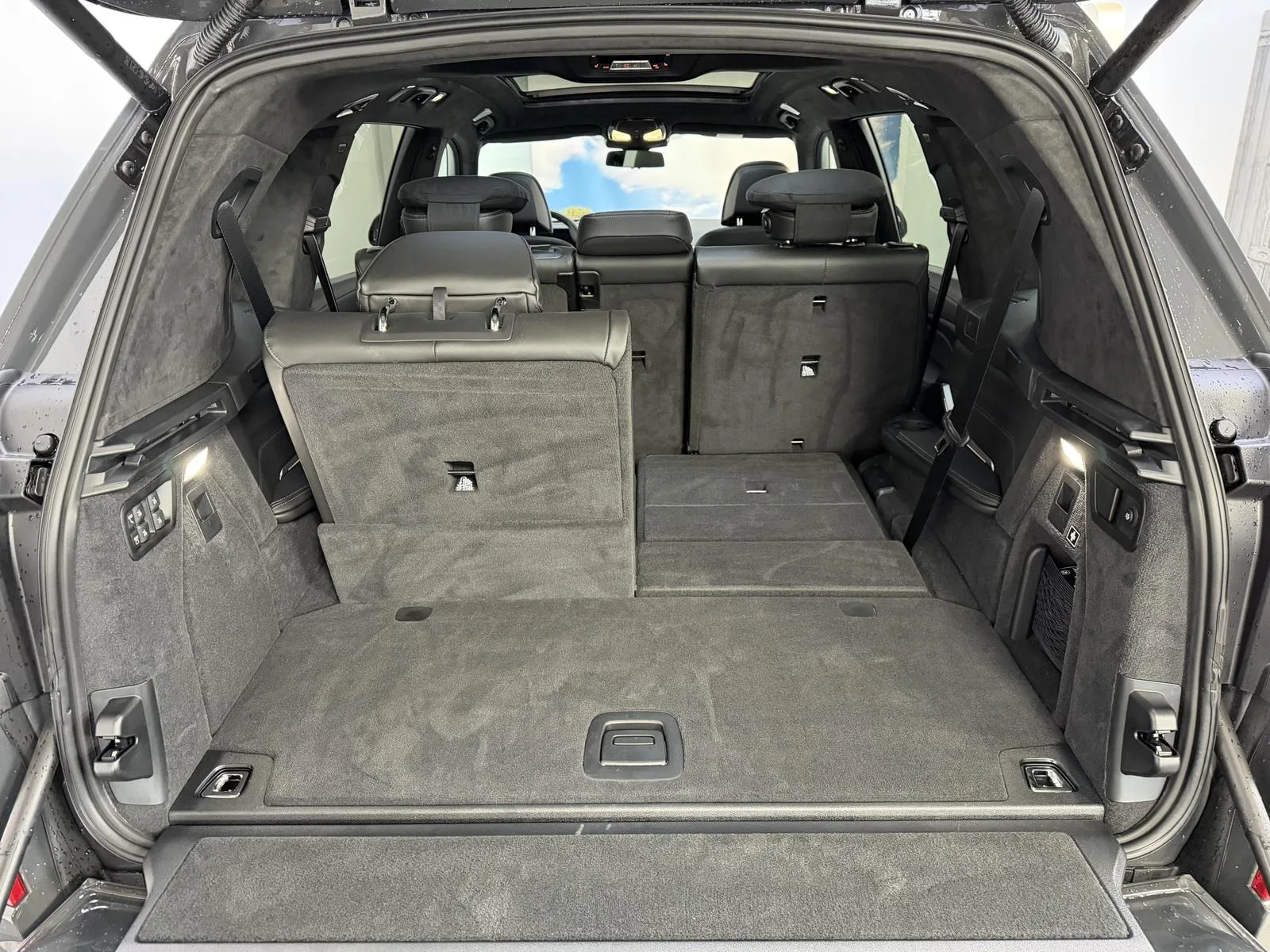 2026 BMW X7 xDrive40d M Sport Pro, 22/30