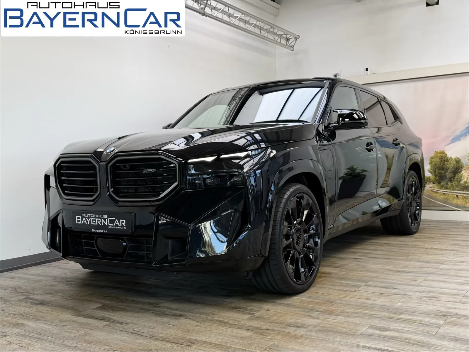 2026 BMW XM 50e angeboten von einem Fachhändler in Königsbrunn, Deutschland, Hauptfoto