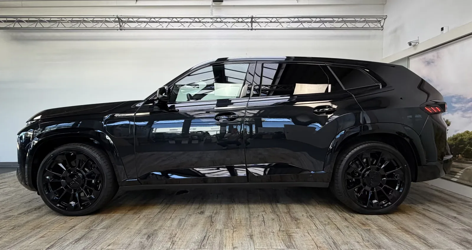 2026 BMW XM 50e, 3/30