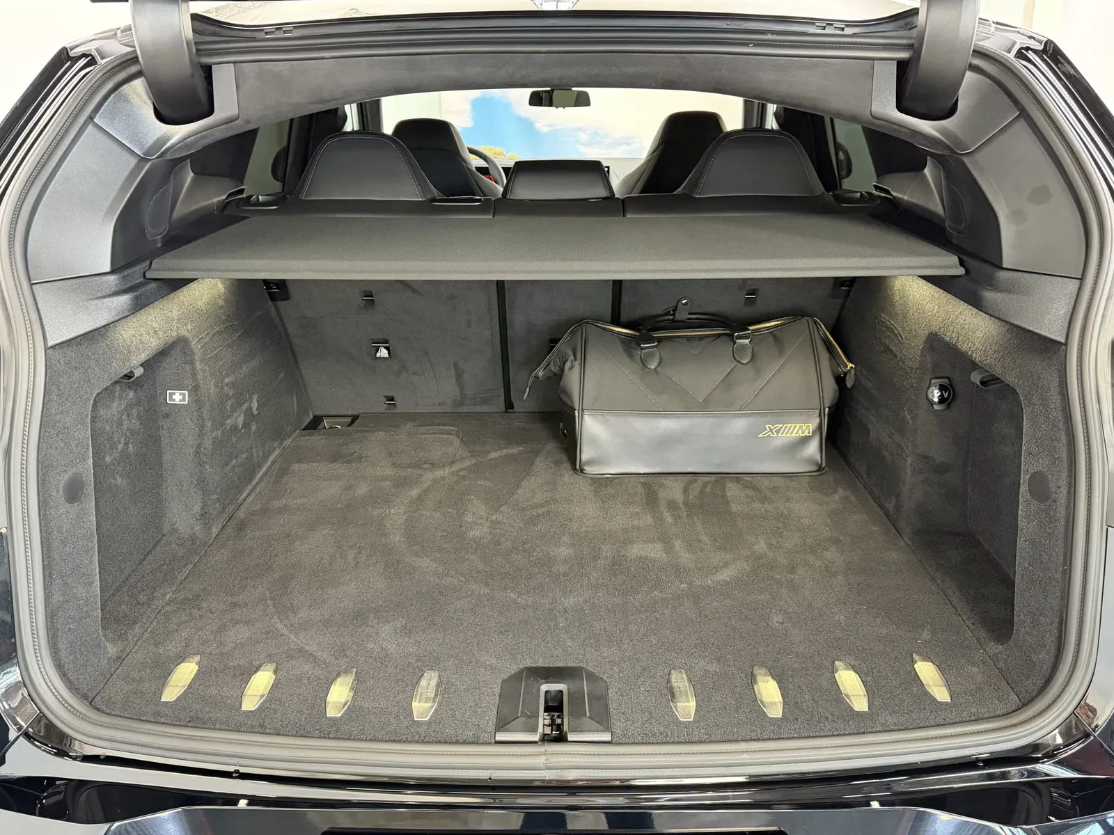2026 BMW XM 50e, 23/30