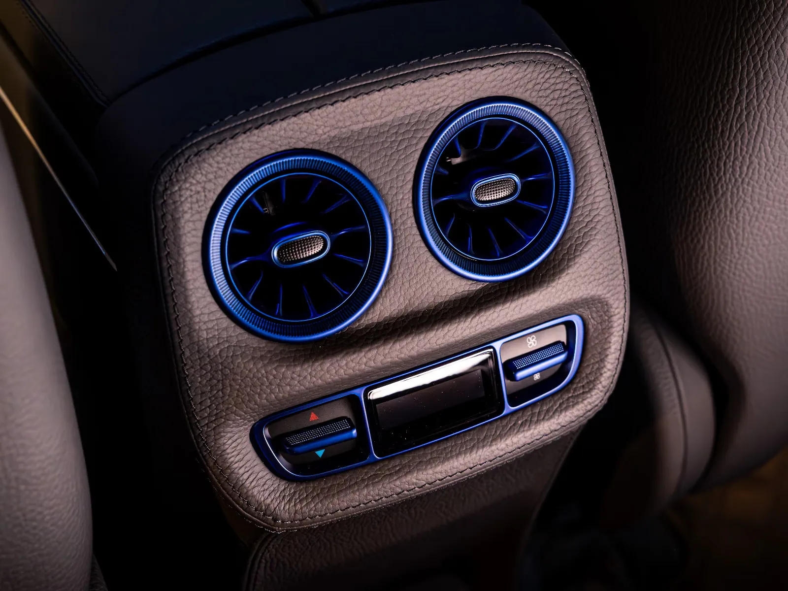 2026 BRABUS G 900 Rocket Edition Deep Blue, 18/30