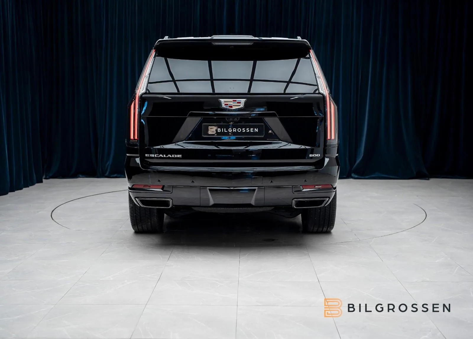 2026 Cadillac Escalade Sport Platinum, 4/30