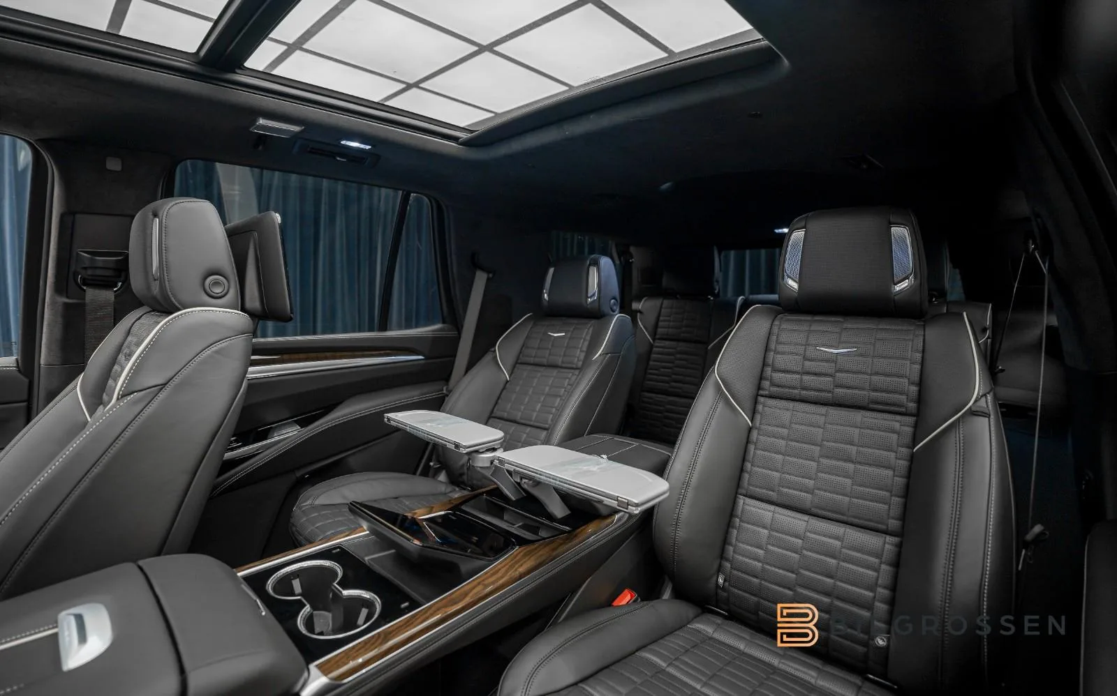 2026 Cadillac Escalade Sport Platinum, 19/30