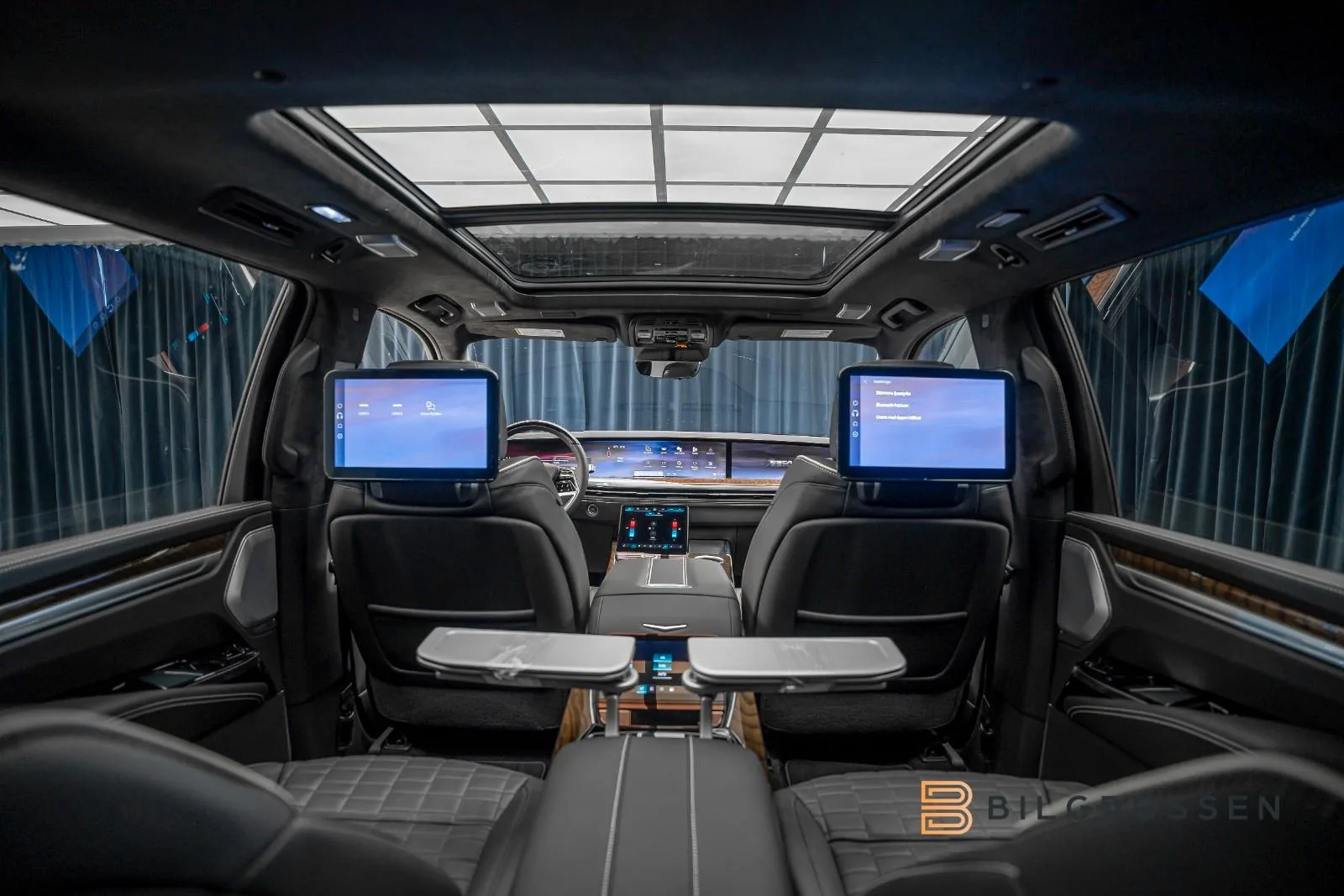 2026 Cadillac Escalade Sport Platinum, 20/30