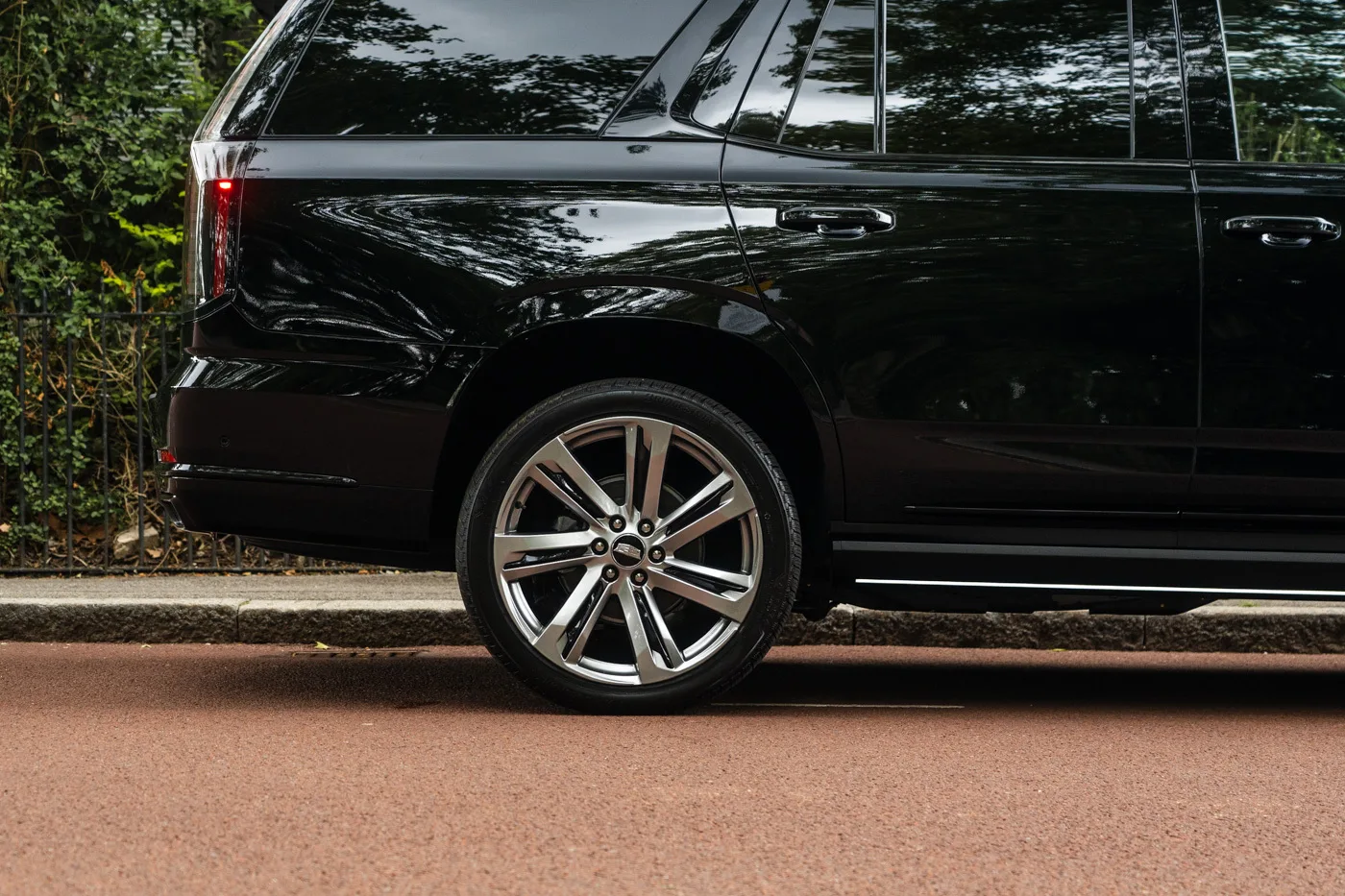 2026 Cadillac Escalade Sport Platinum, 11/30