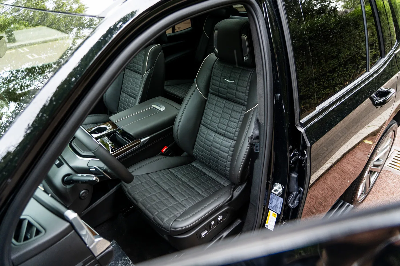 2026 Cadillac Escalade Sport Platinum, 27/30