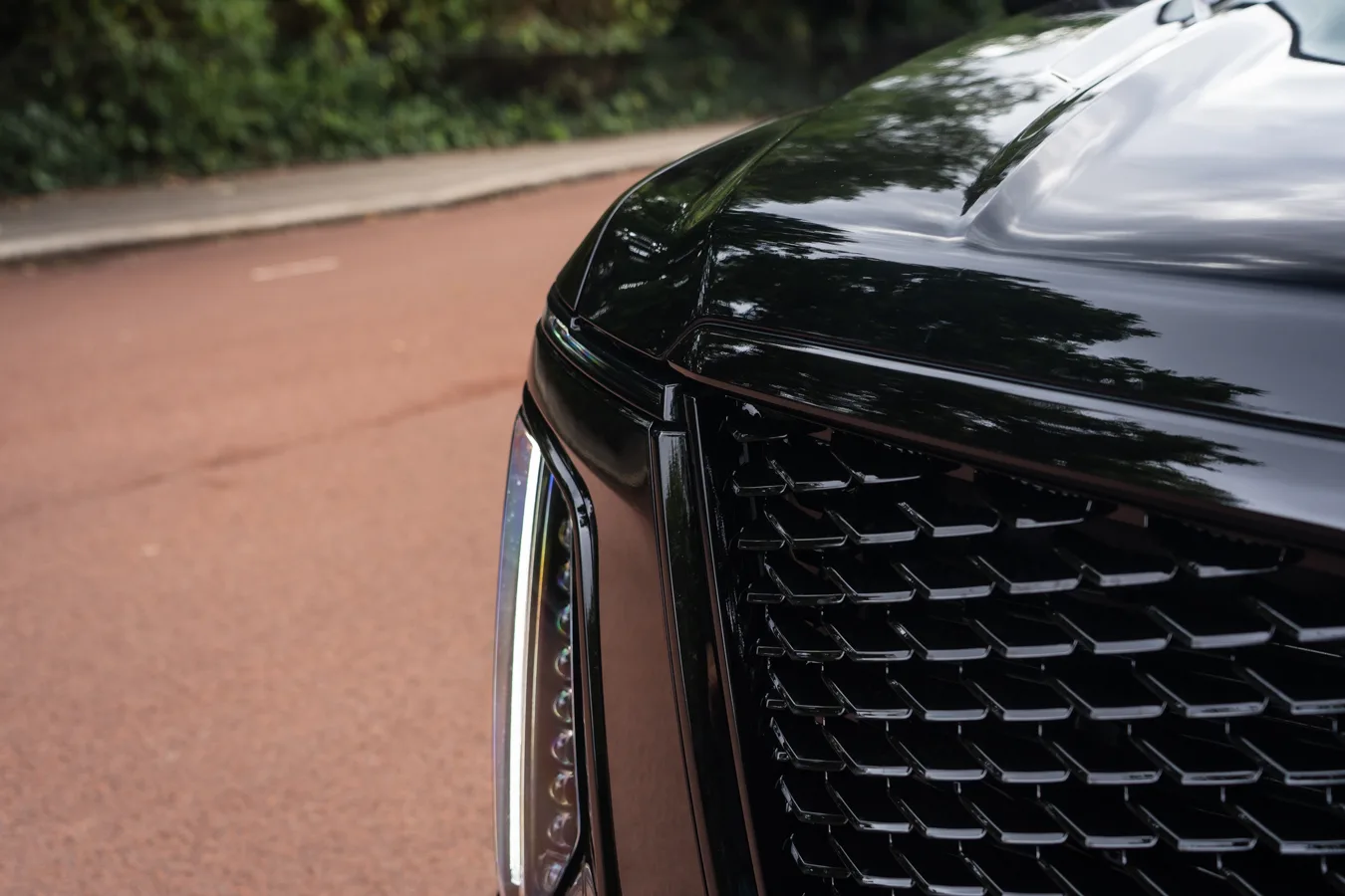 2026 Cadillac Escalade ESV Sport Platinum, 3/30