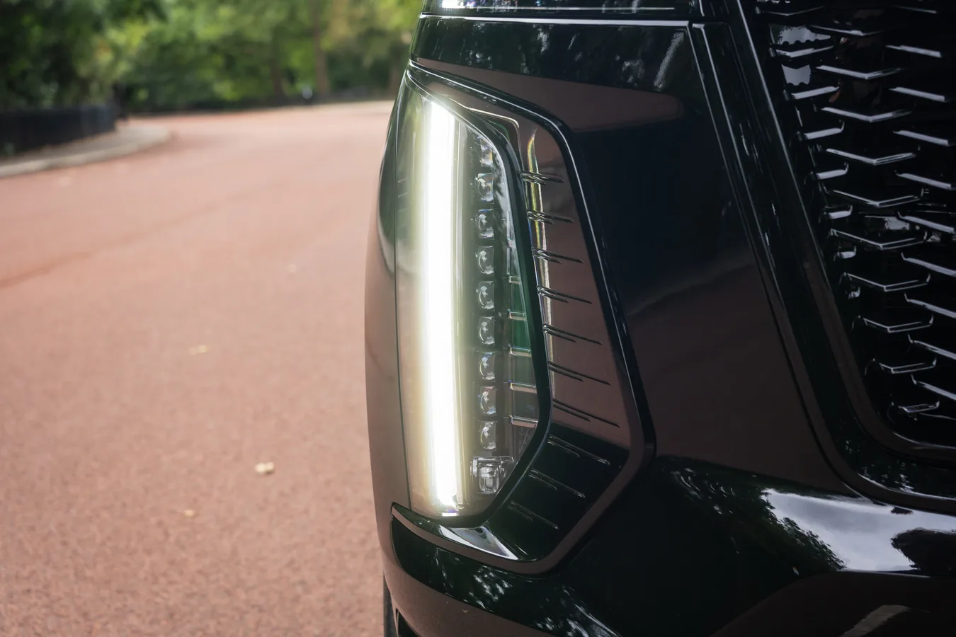 2026 Cadillac Escalade ESV Sport Platinum, 5/30