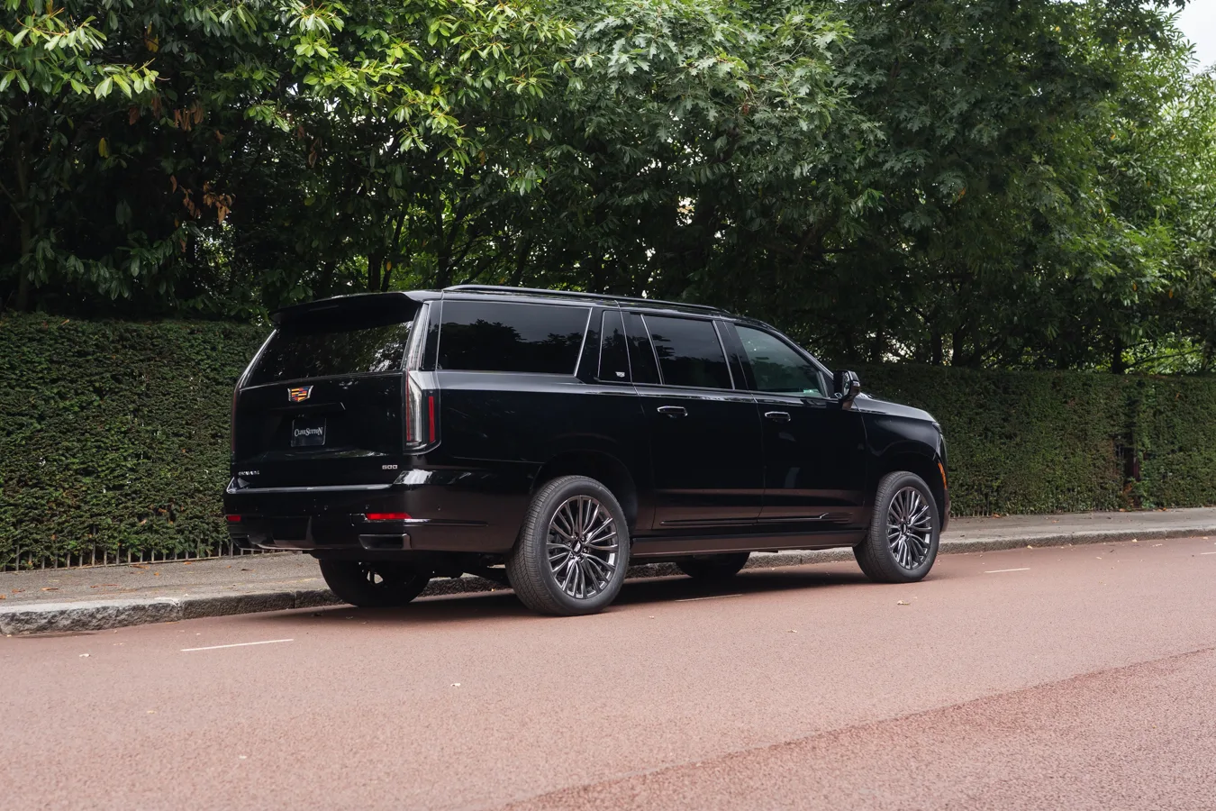 2026 Cadillac Escalade ESV Sport Platinum, 17/30