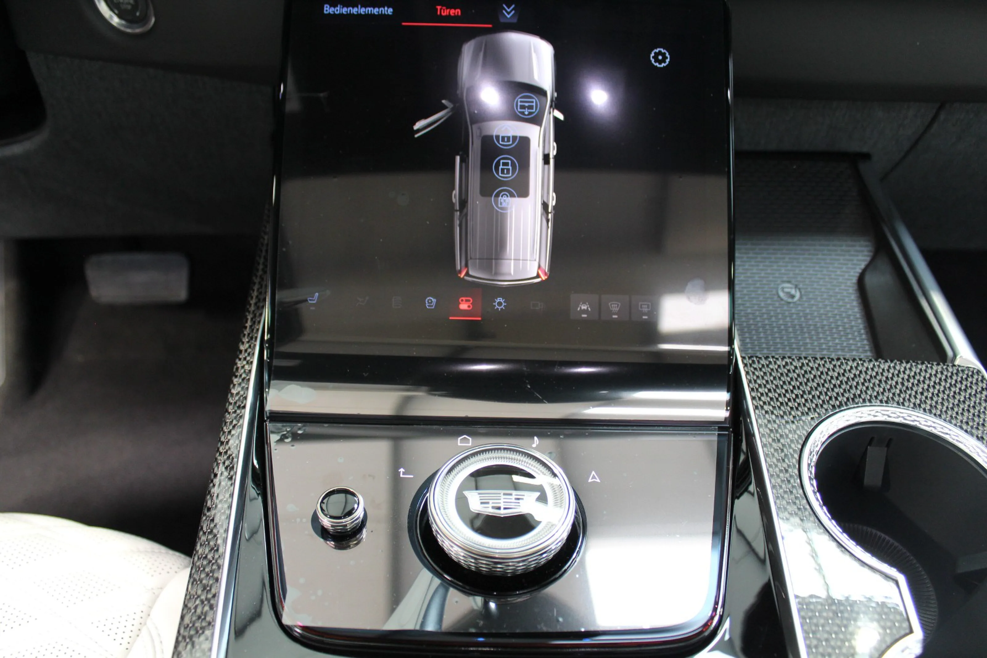 2026 Cadillac Escalade-V, 17/24