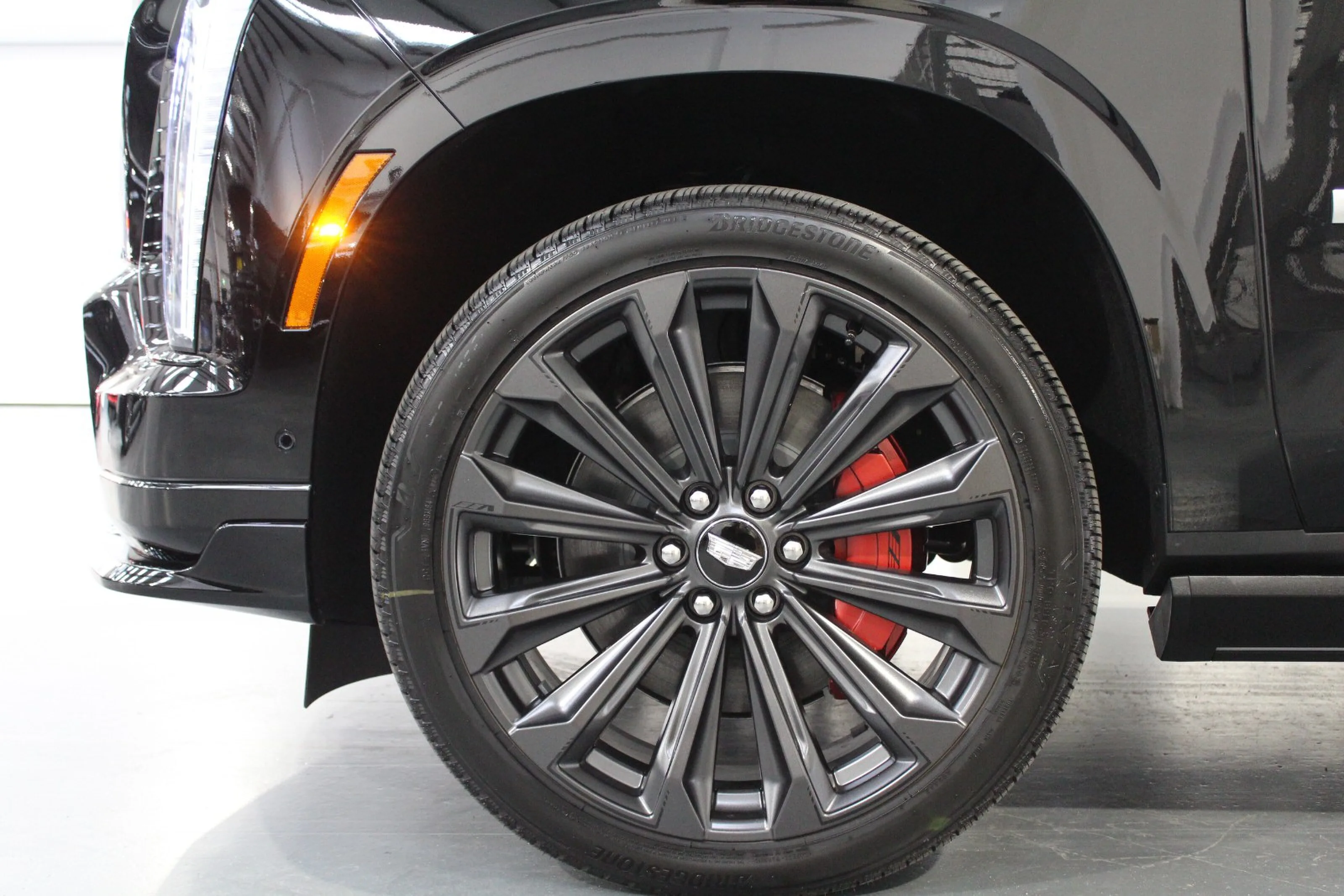 2026 Cadillac Escalade-V, 24/24