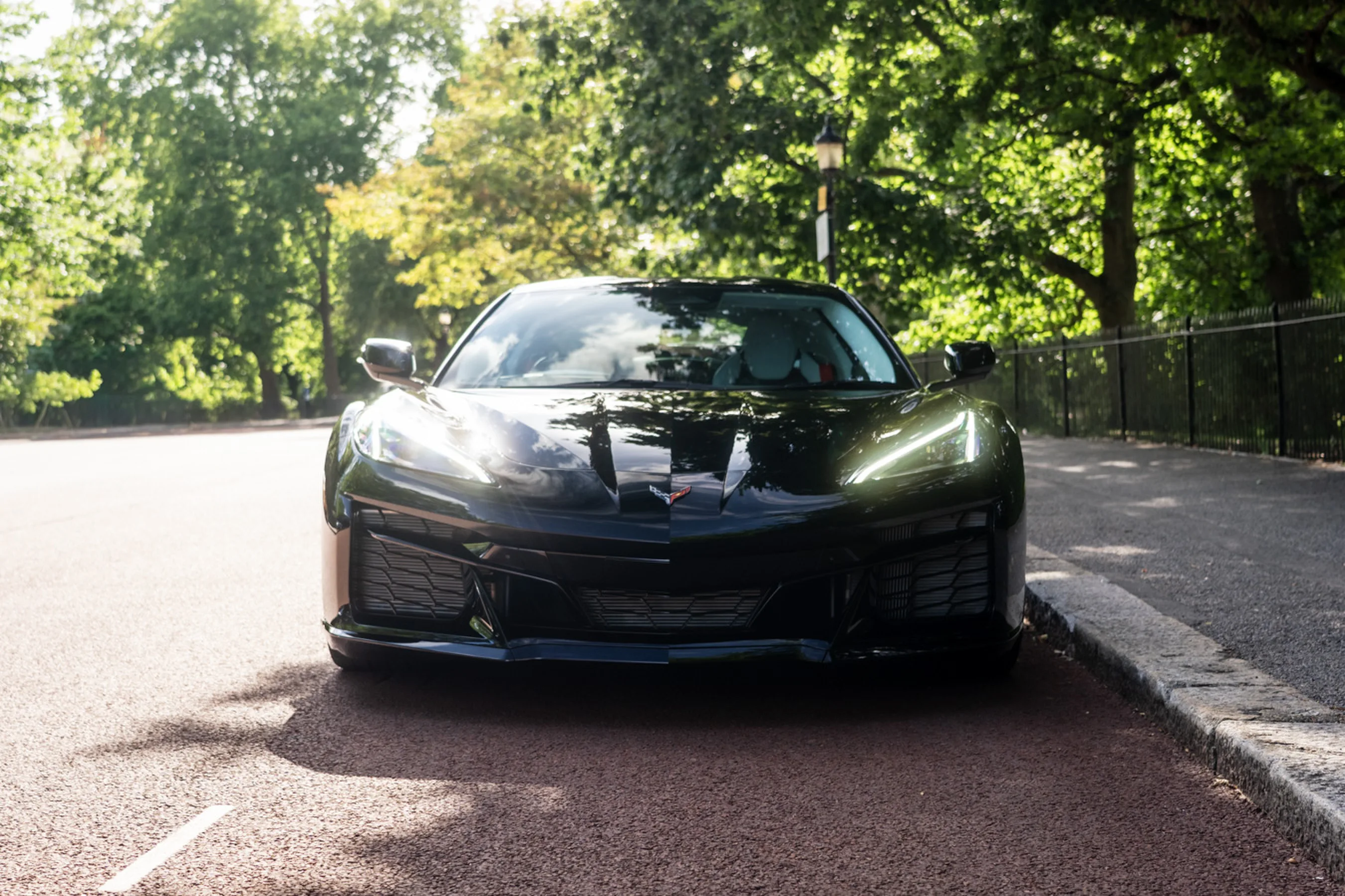 2026 Chevrolet Corvette E-Ray 3LZ, 2/30