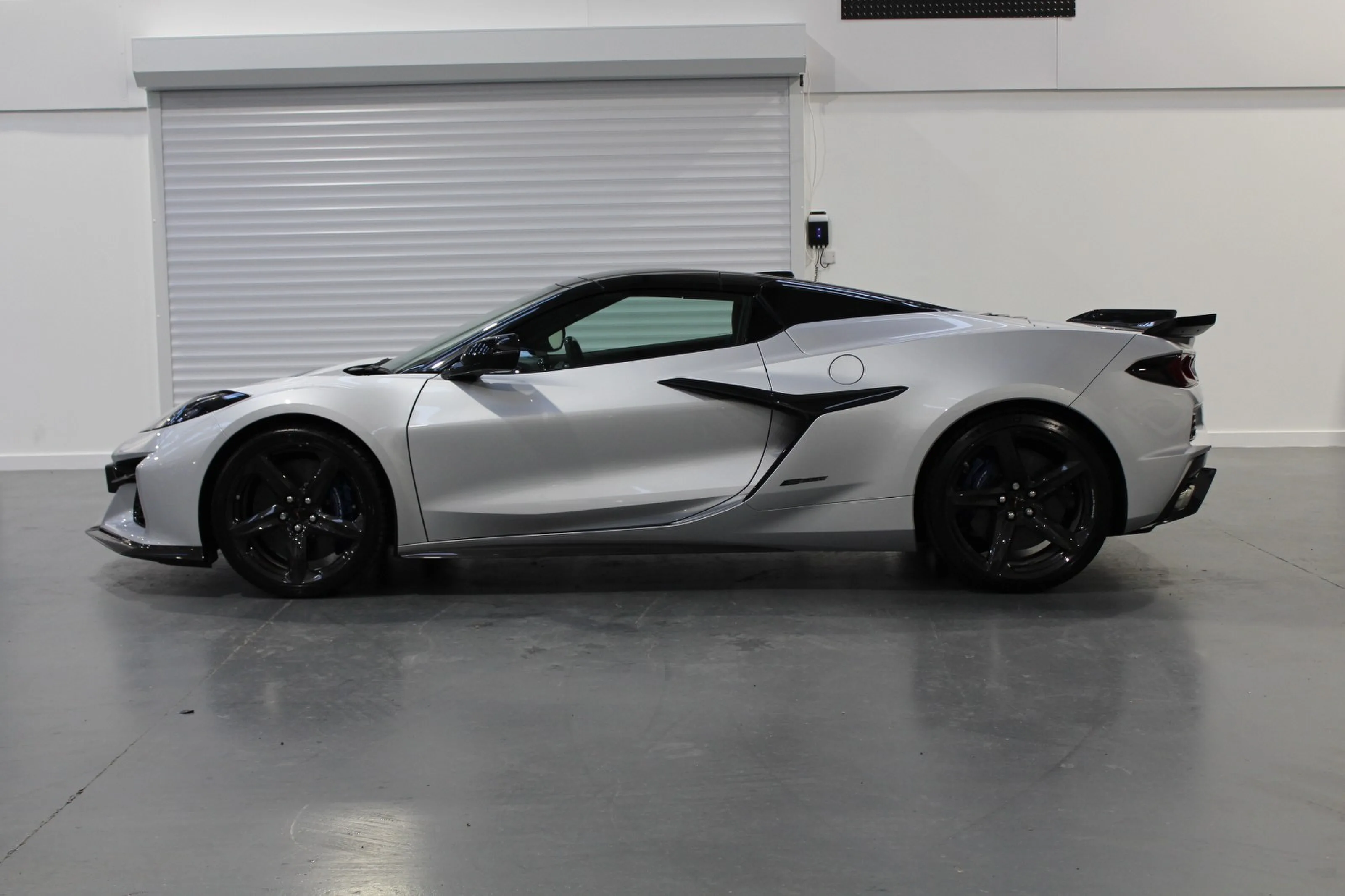 2026 Chevrolet Corvette E-Ray Convertible 3LZ, 23/24