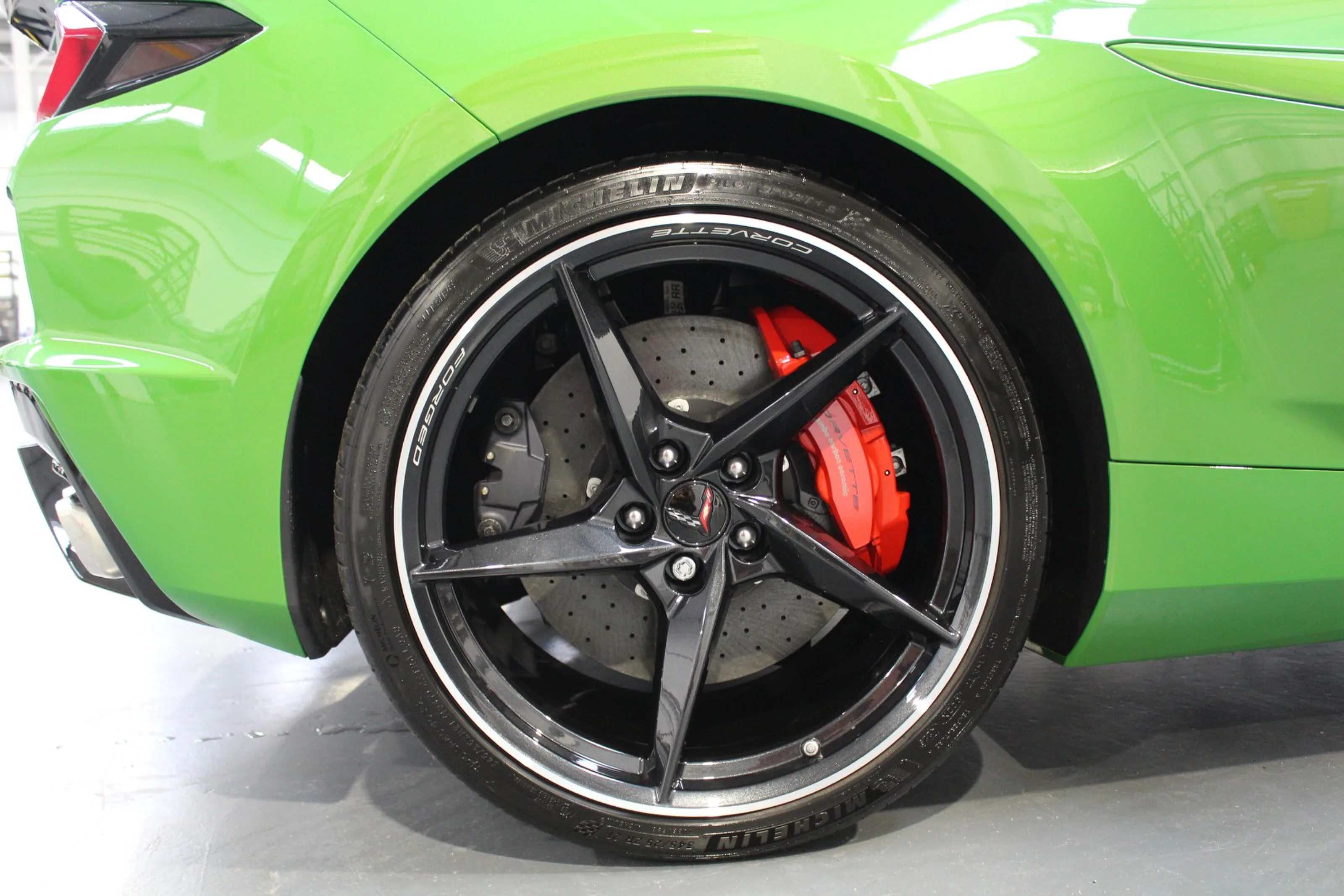 2026 Chevrolet Corvette E-Ray 3LZ, 17/27