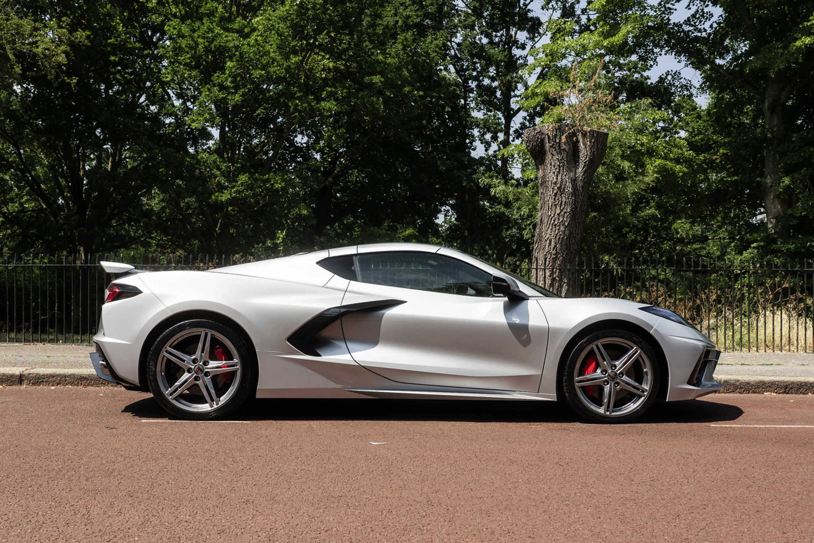 2026 Chevrolet Corvette Stingray 3LT, 3/30