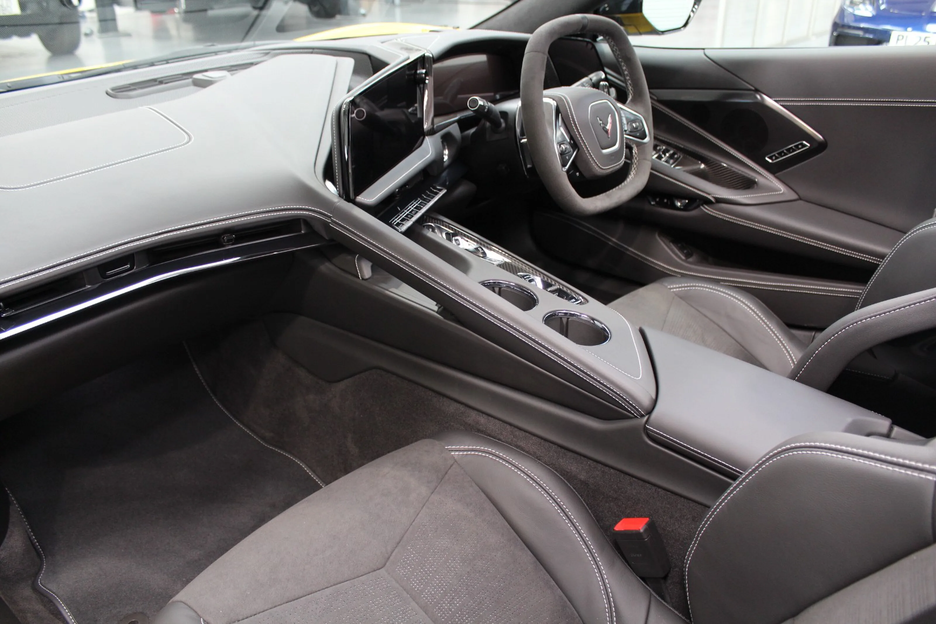 2026 Chevrolet Corvette Stingray Convertible 3LT, 2/23