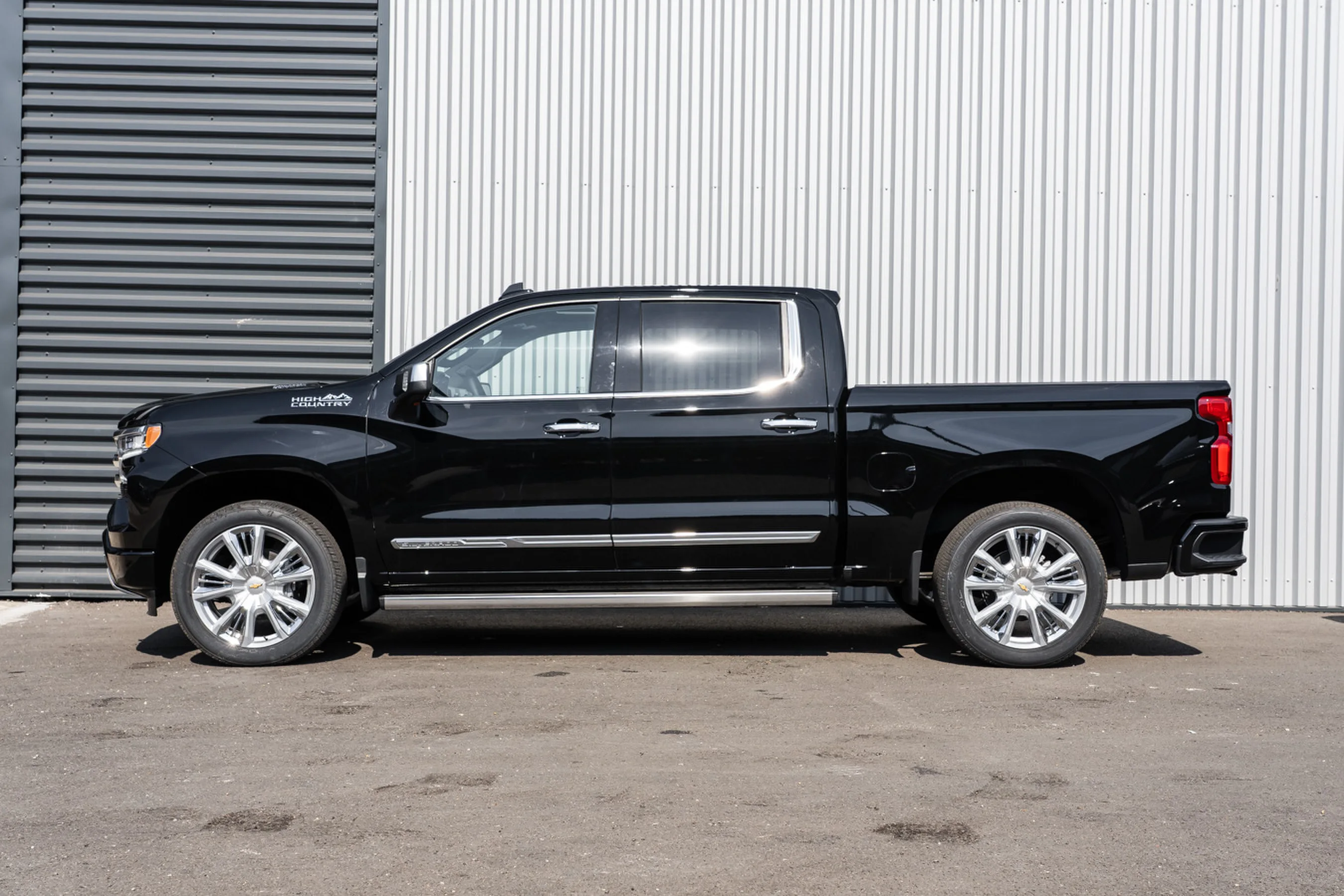 2026 Chevrolet Silverado High Country, 3/30