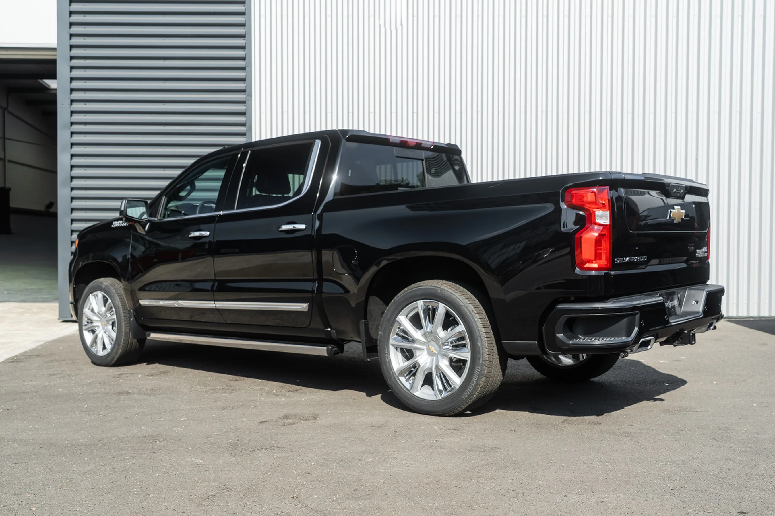 2026 Chevrolet Silverado High Country, 4/30