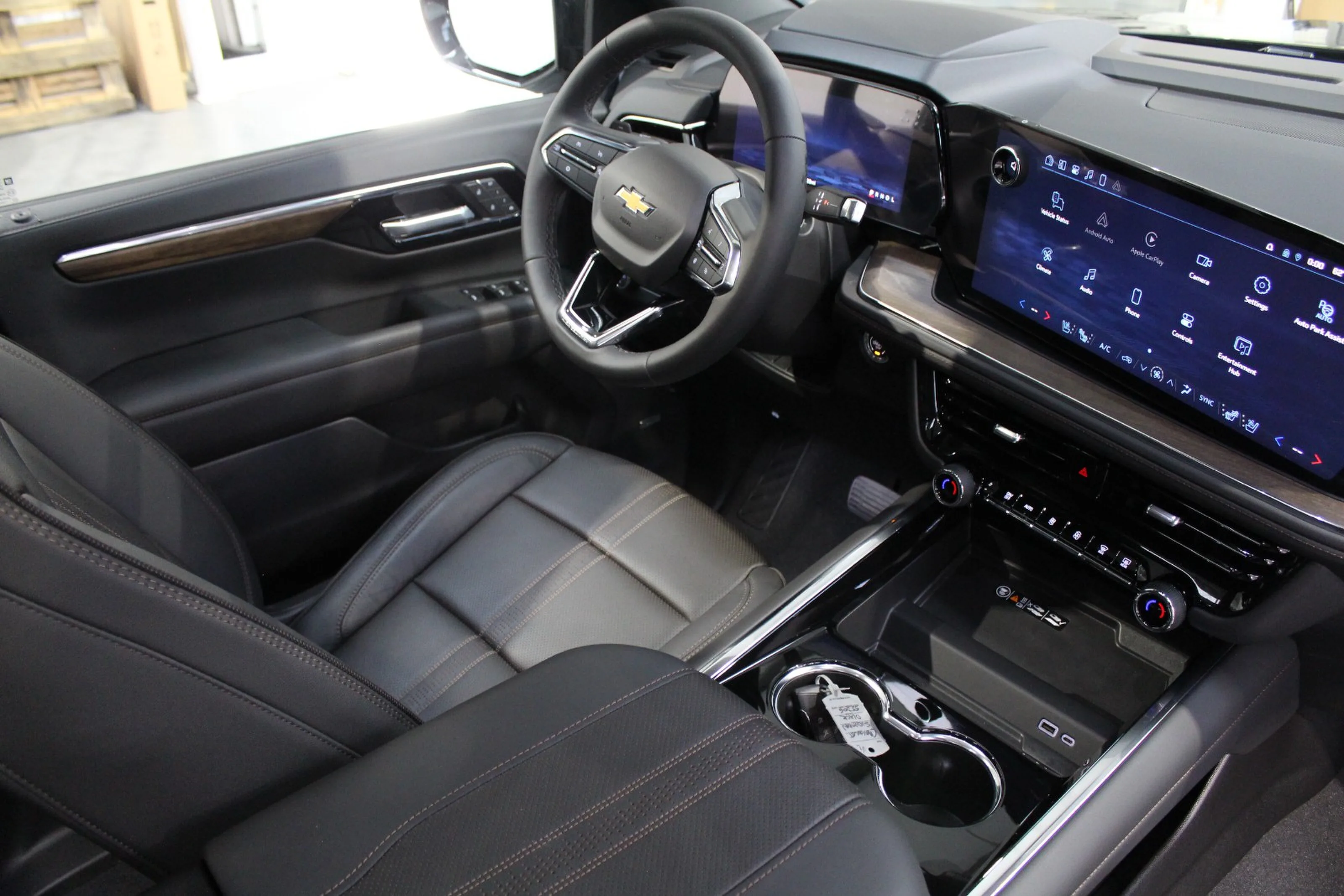 2026 Chevrolet Suburban High Country, 7/22