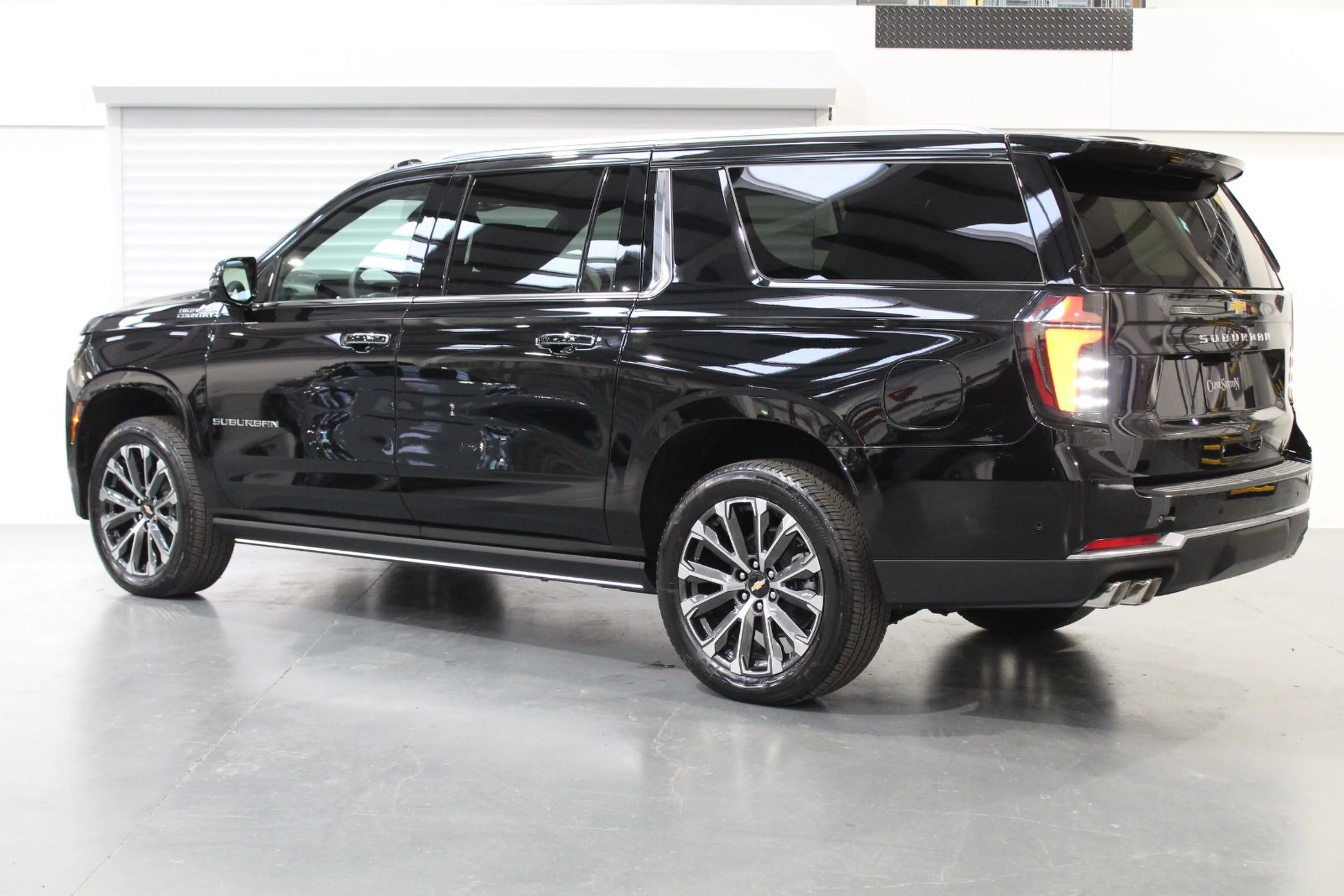 2026 Chevrolet Suburban High Country, 21/22