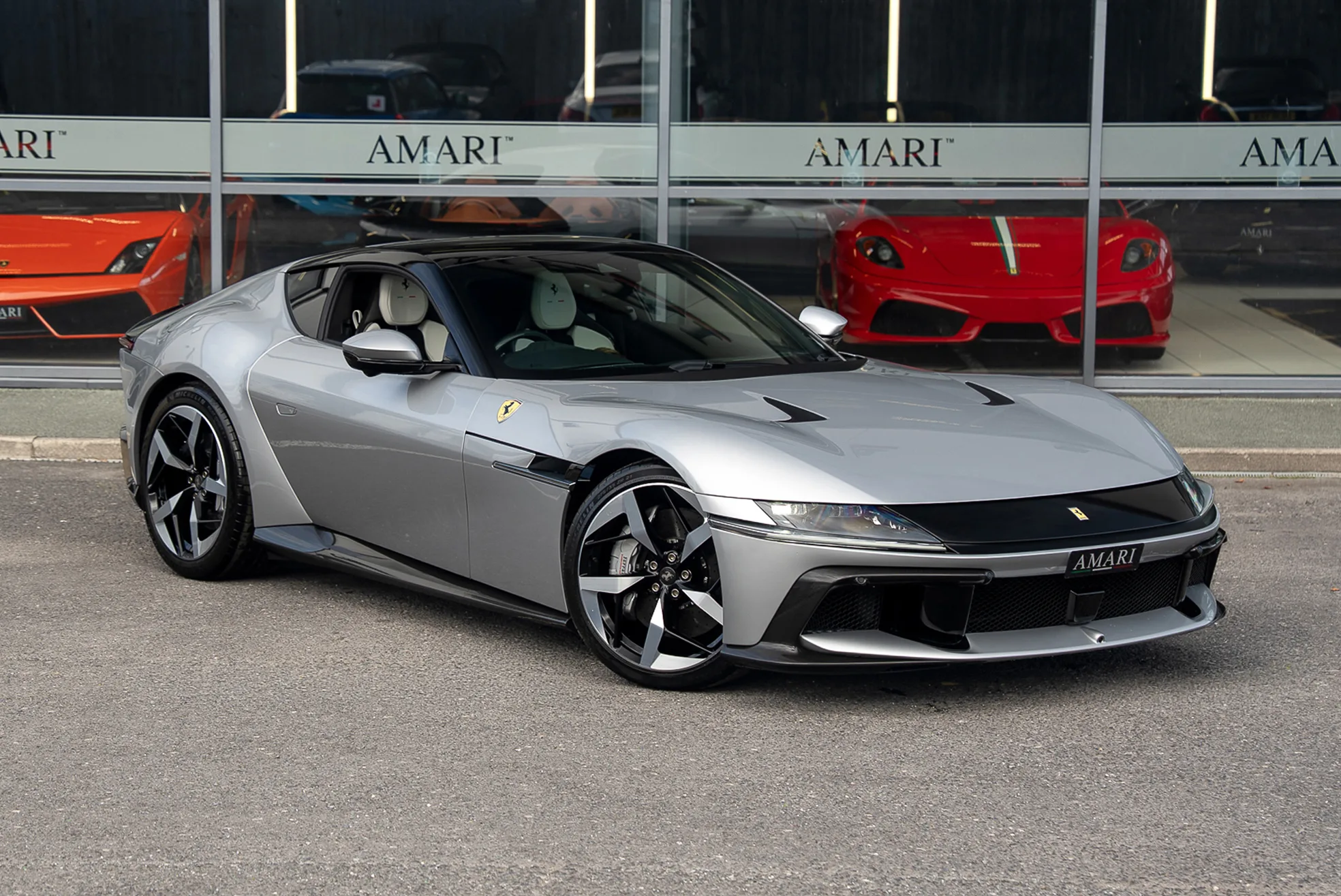2026 Ferrari 12Cilindri angeboten von einem Fachhändler in Preston, Vereinigtes Königreich, Hauptfoto