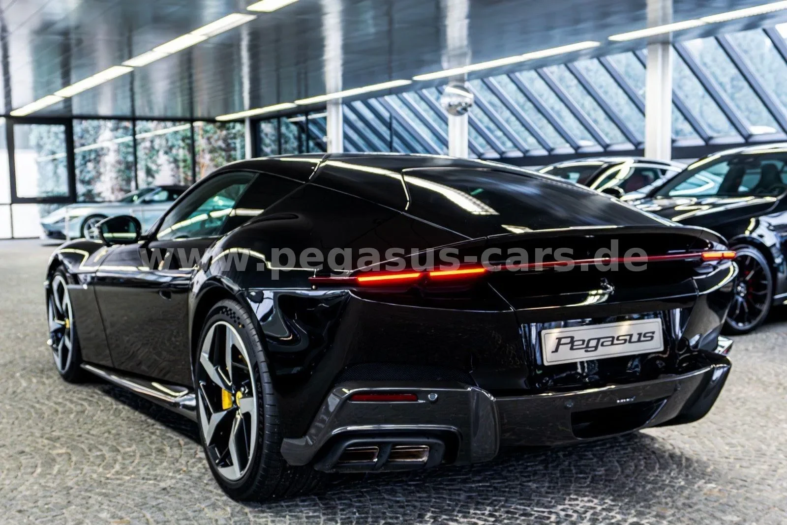 2026 Ferrari 12Cilindri, 10/30