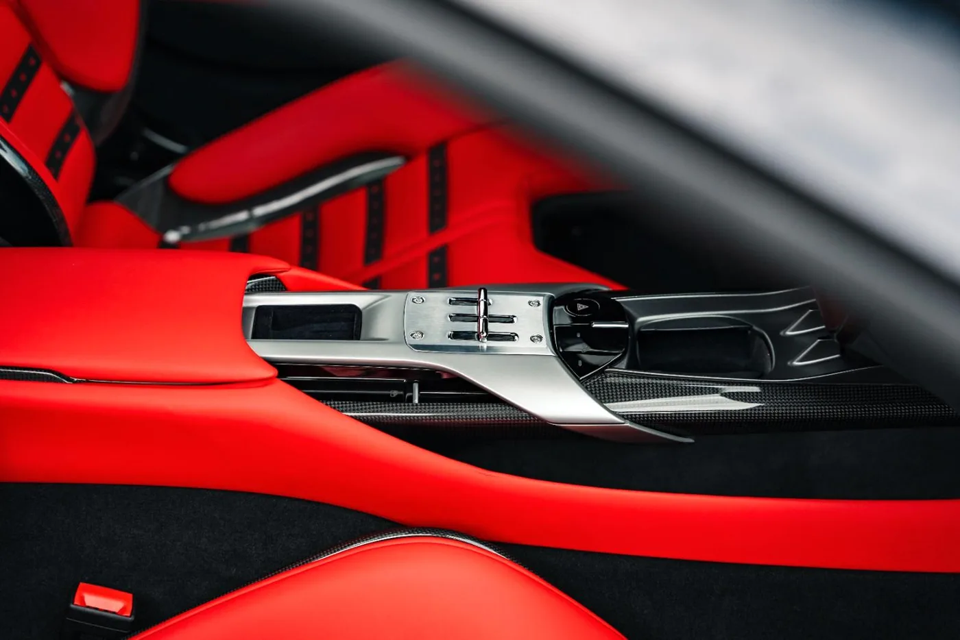 2026 Ferrari 12Cilindri proposée par un spécialiste de la supercar à Munich, Allemagne, photo 15 sur 21