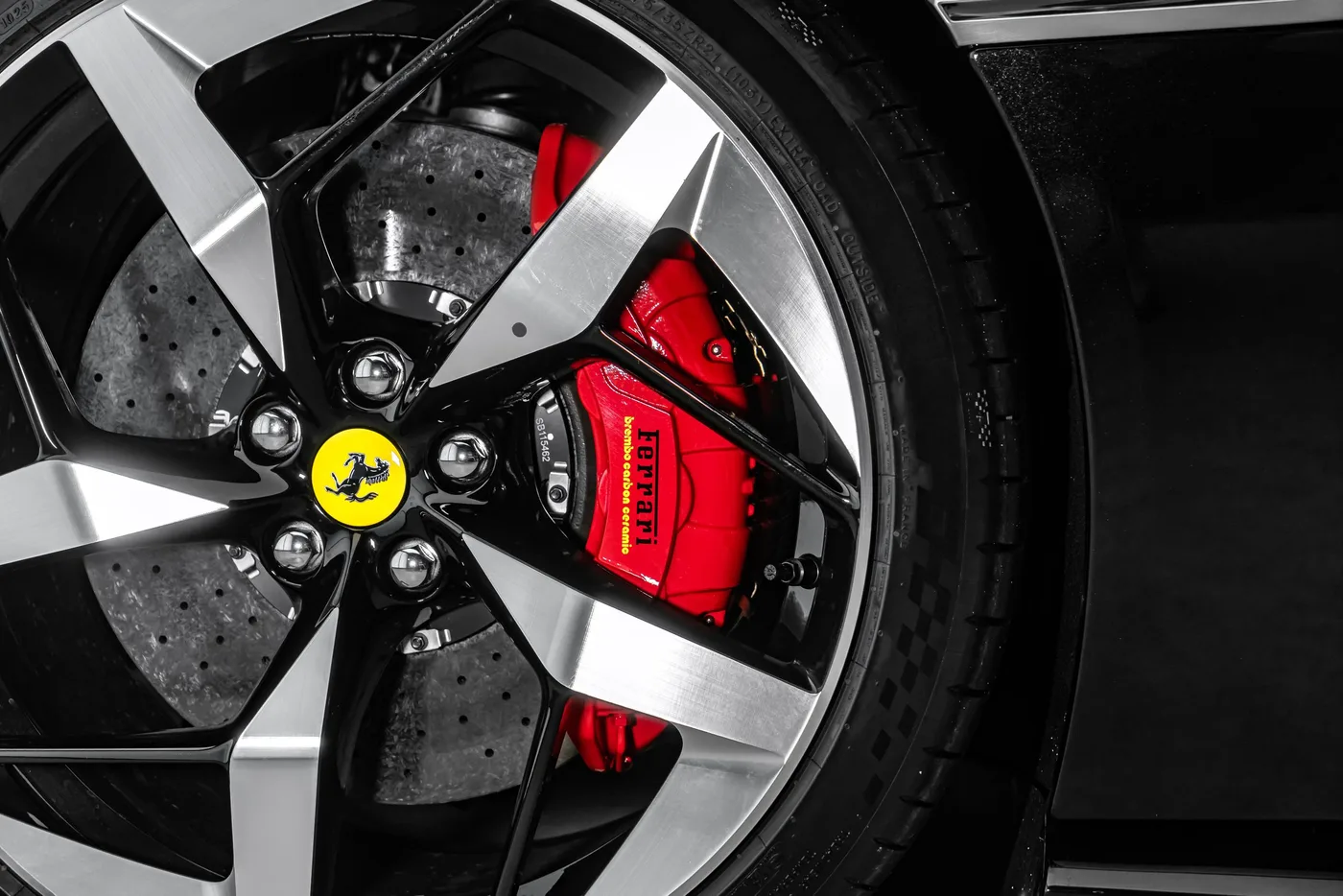 2026 Ferrari 12Cilindri Spider angeboten von einem Fachhändler in Ostrava, Tschechien, Foto 13 von 15