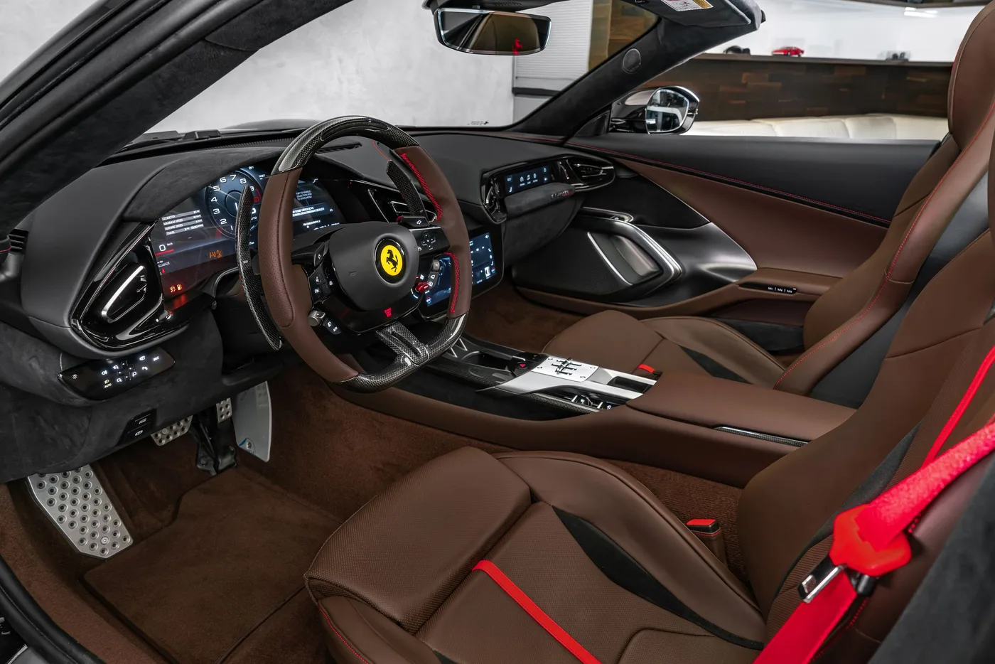 2026 Ferrari 12Cilindri Spider angeboten von einem Fachhändler in Ostrava, Tschechien, Foto 15 von 15