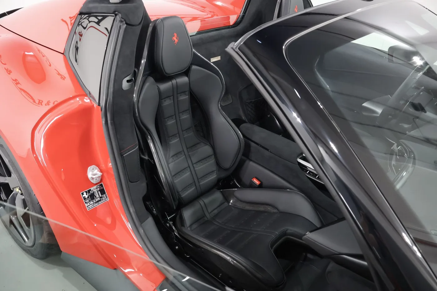 2026 Ferrari 12Cilindri Spider proposée par un spécialiste de la supercar à Zibido San Giacomo, Italie, photo 11 sur 25