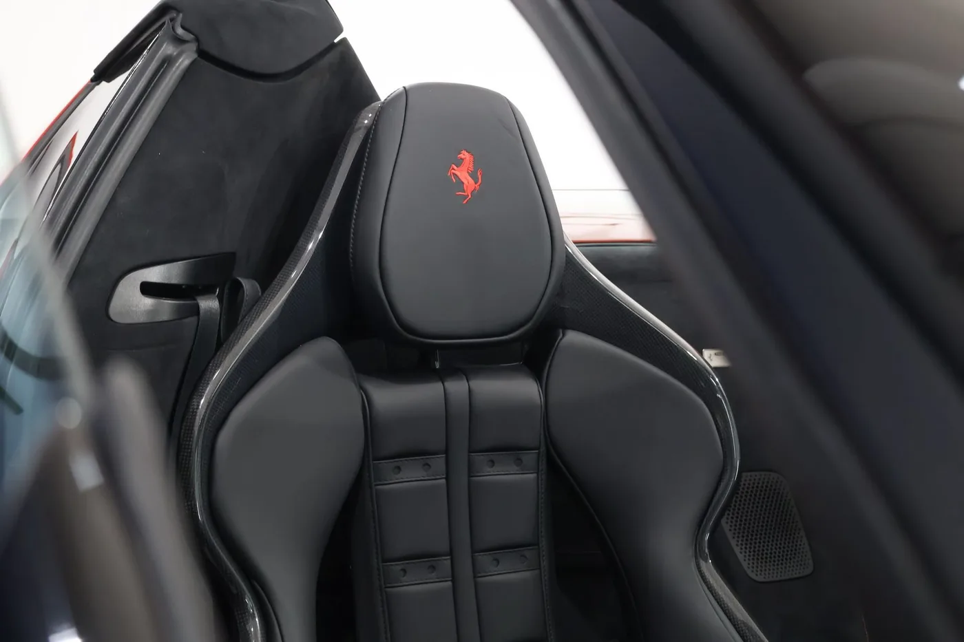 2026 Ferrari 12Cilindri Spider proposée par un spécialiste de la supercar à Zibido San Giacomo, Italie, photo 13 sur 25