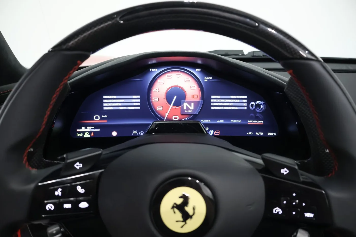 2026 Ferrari 12Cilindri Spider proposée par un spécialiste de la supercar à Zibido San Giacomo, Italie, photo 21 sur 25