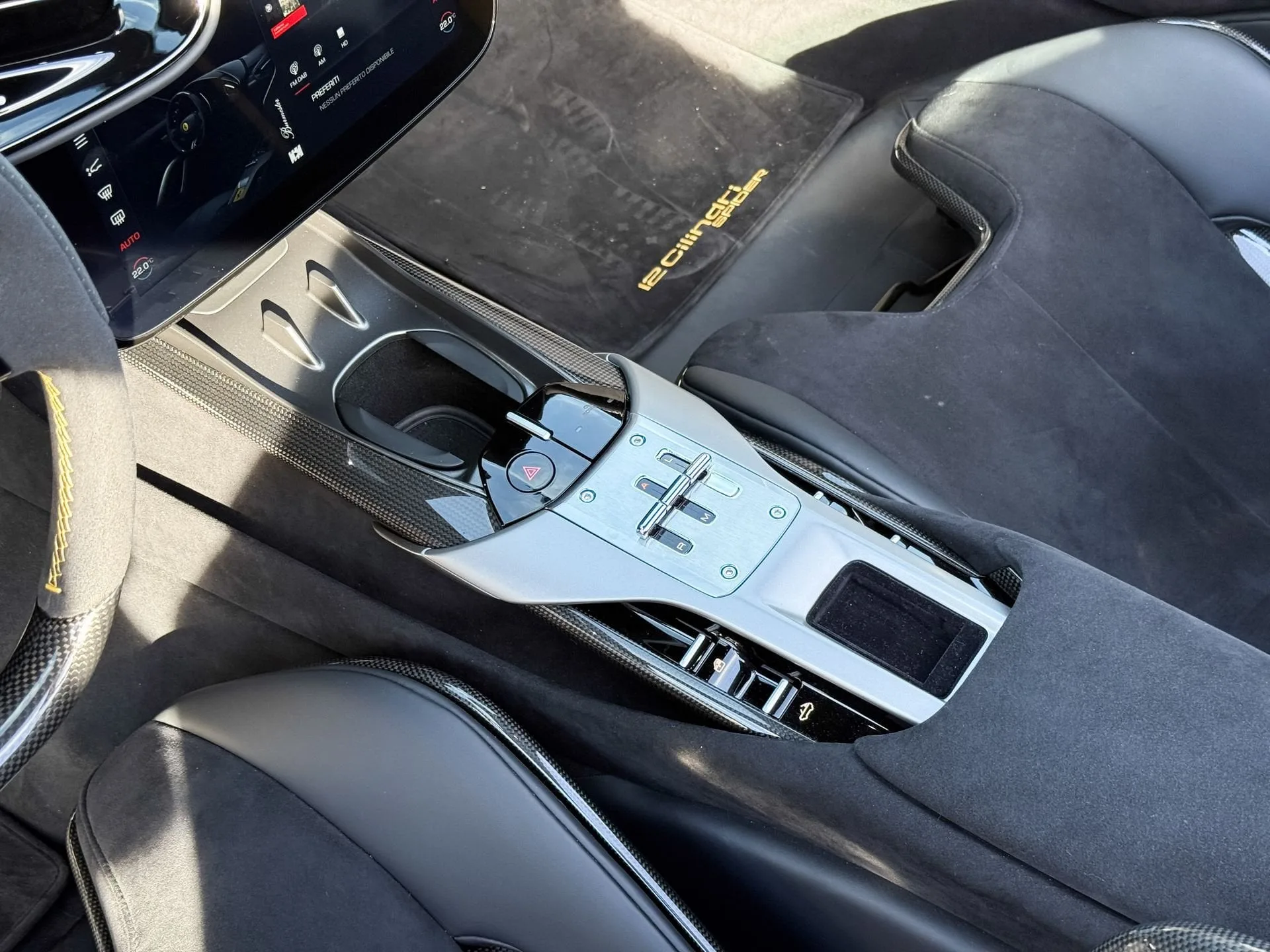 2026 Ferrari 12Cilindri Spider Atelier, 13/17