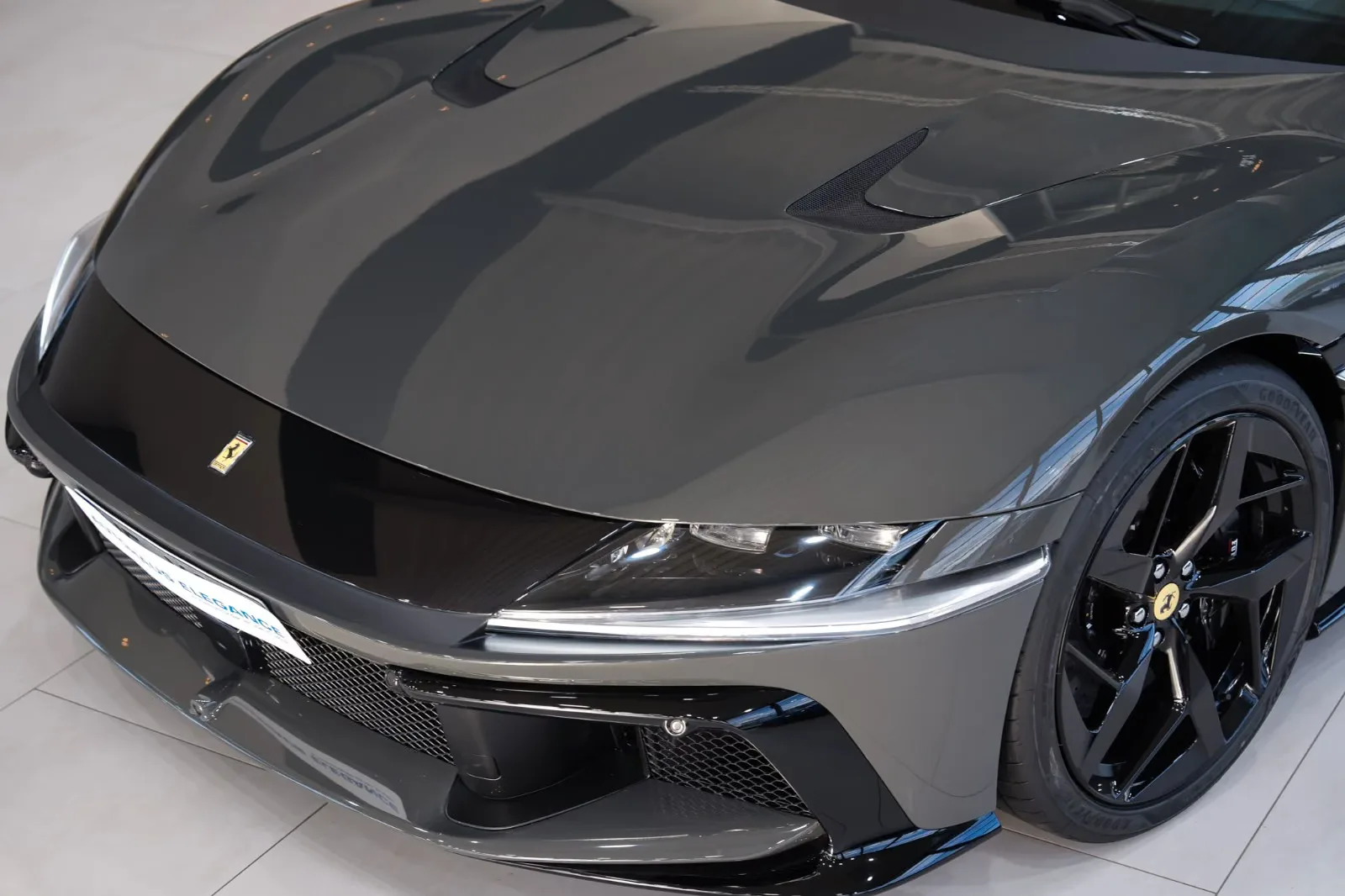 2026 Ferrari 12Cilindri Spider, 8/30