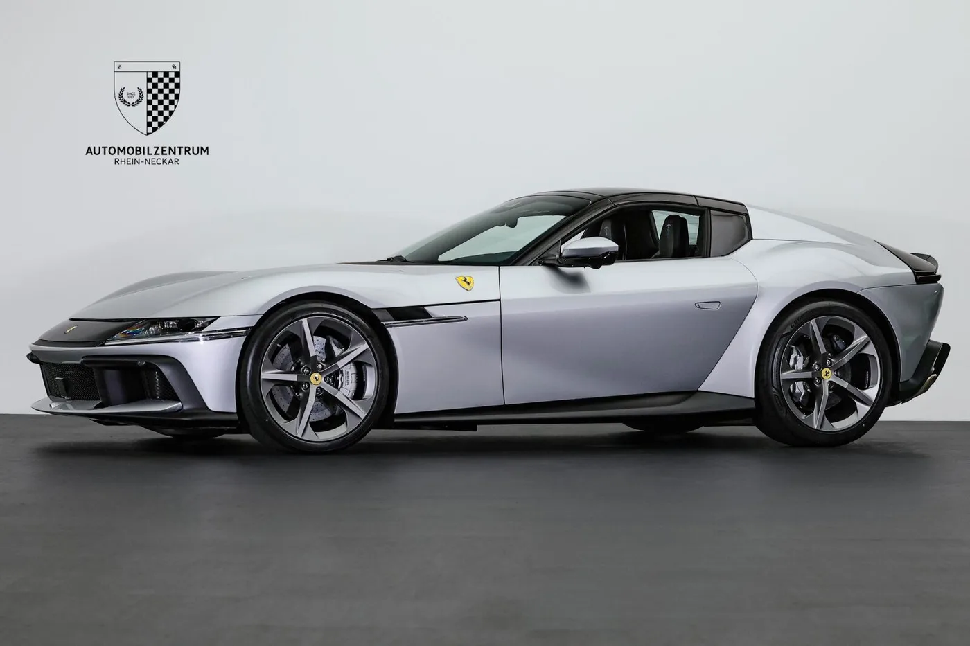 2026 Ferrari 12Cilindri Spider proposée par un spécialiste de la supercar à Viernheim, Allemagne, photo 3 sur 25