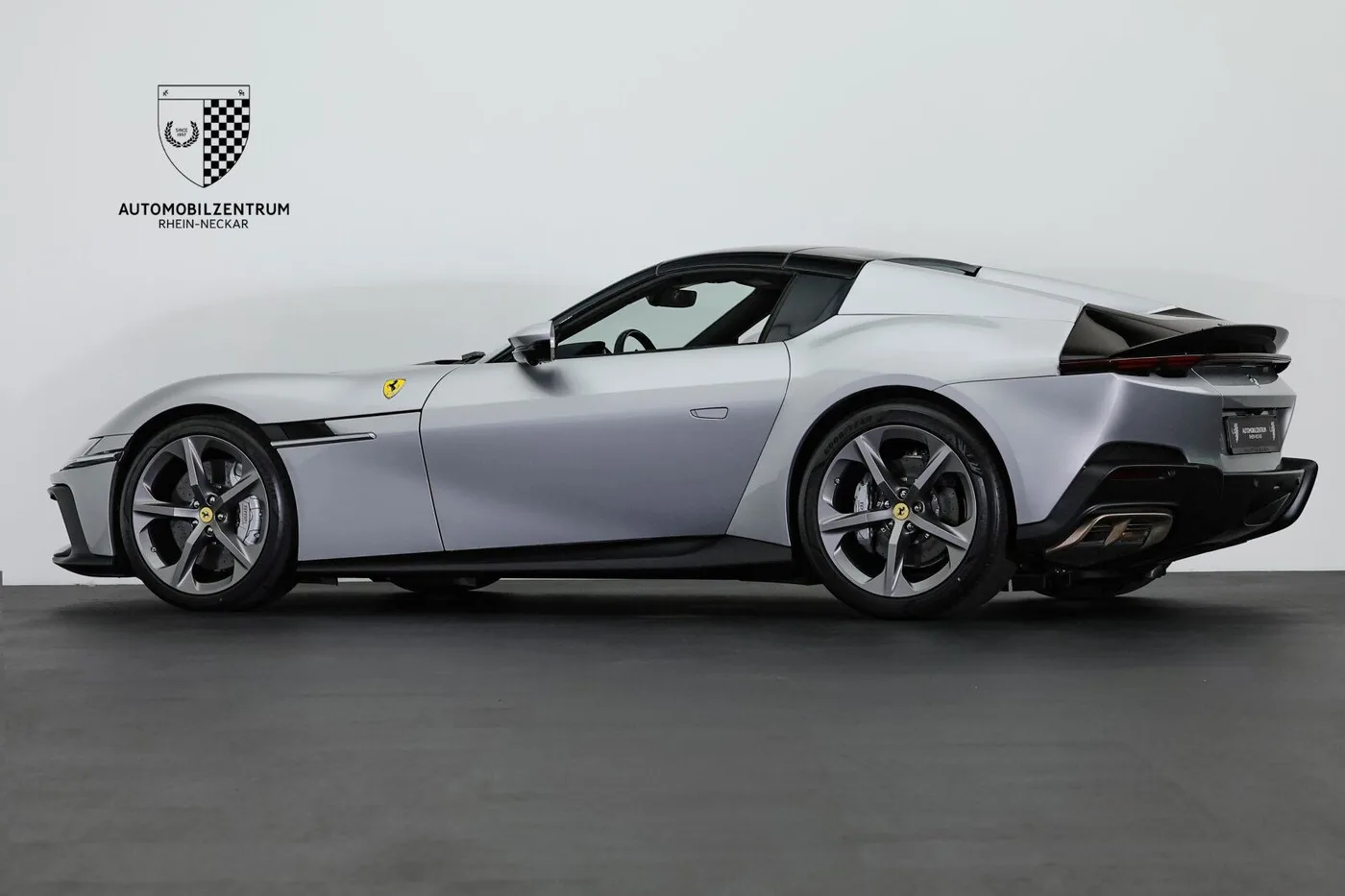 2026 Ferrari 12Cilindri Spider proposée par un spécialiste de la supercar à Viernheim, Allemagne, photo 5 sur 25