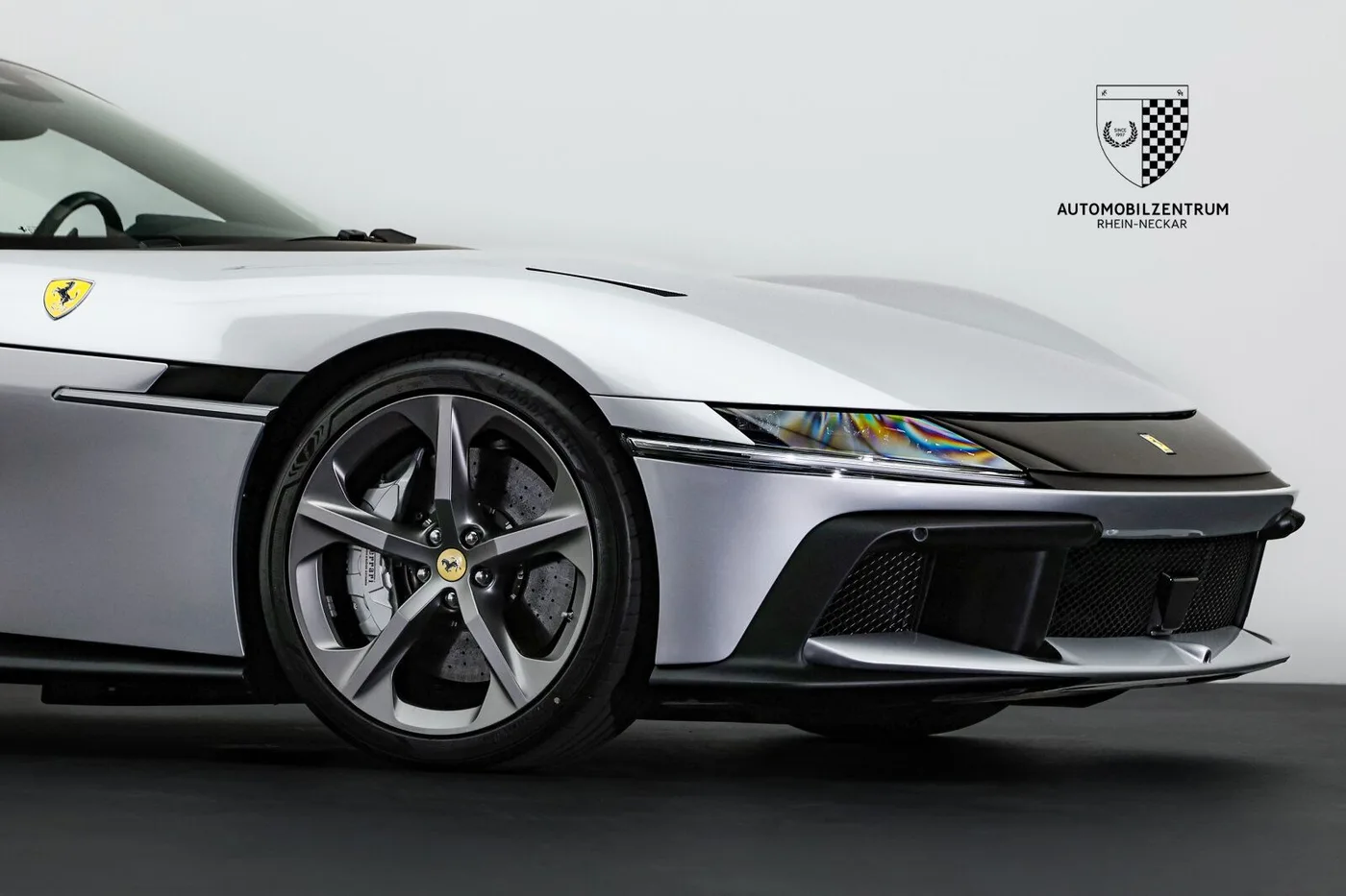 2026 Ferrari 12Cilindri Spider proposée par un spécialiste de la supercar à Viernheim, Allemagne, photo 9 sur 25