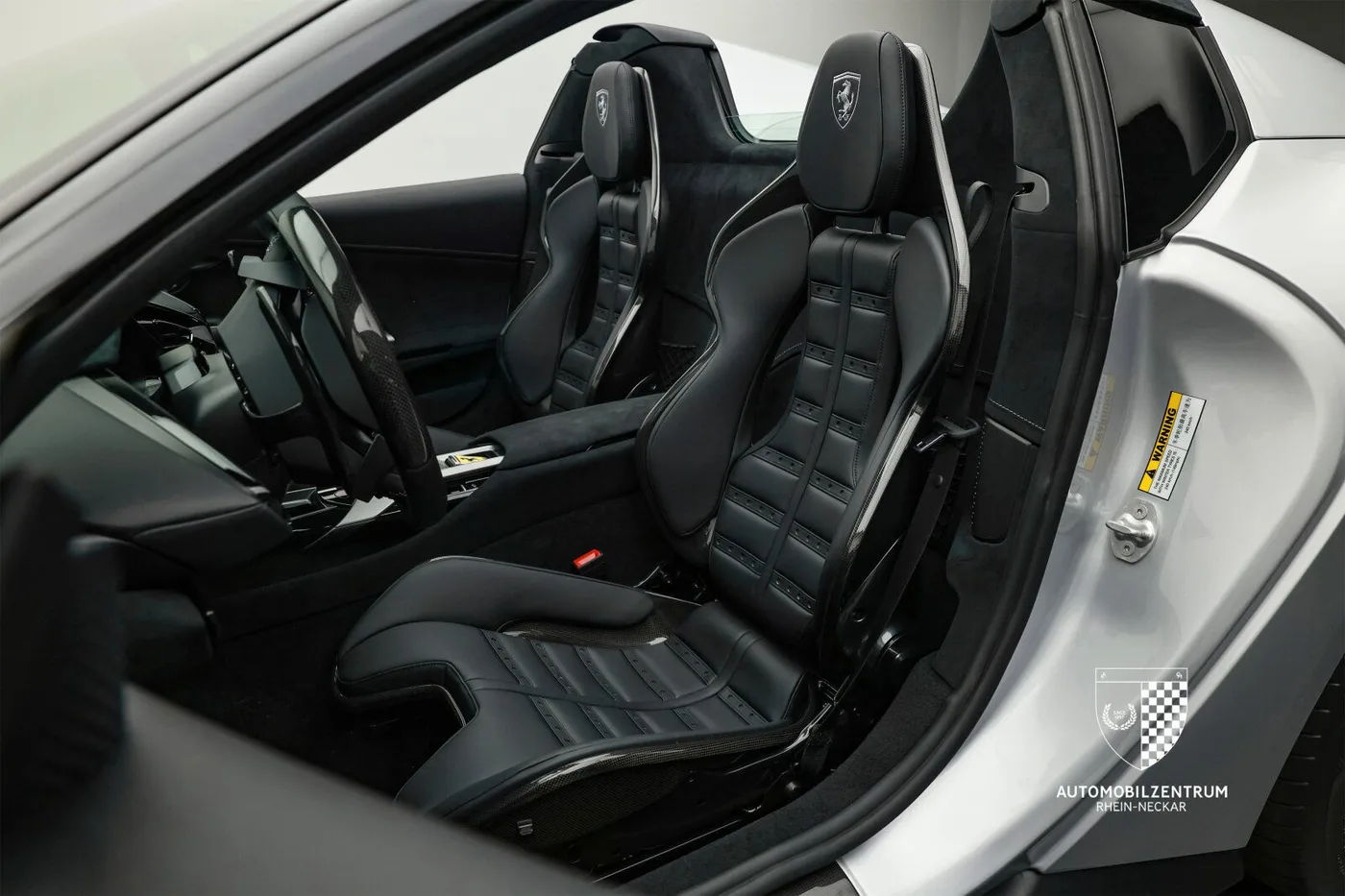 2026 Ferrari 12Cilindri Spider proposée par un spécialiste de la supercar à Viernheim, Allemagne, photo 15 sur 25