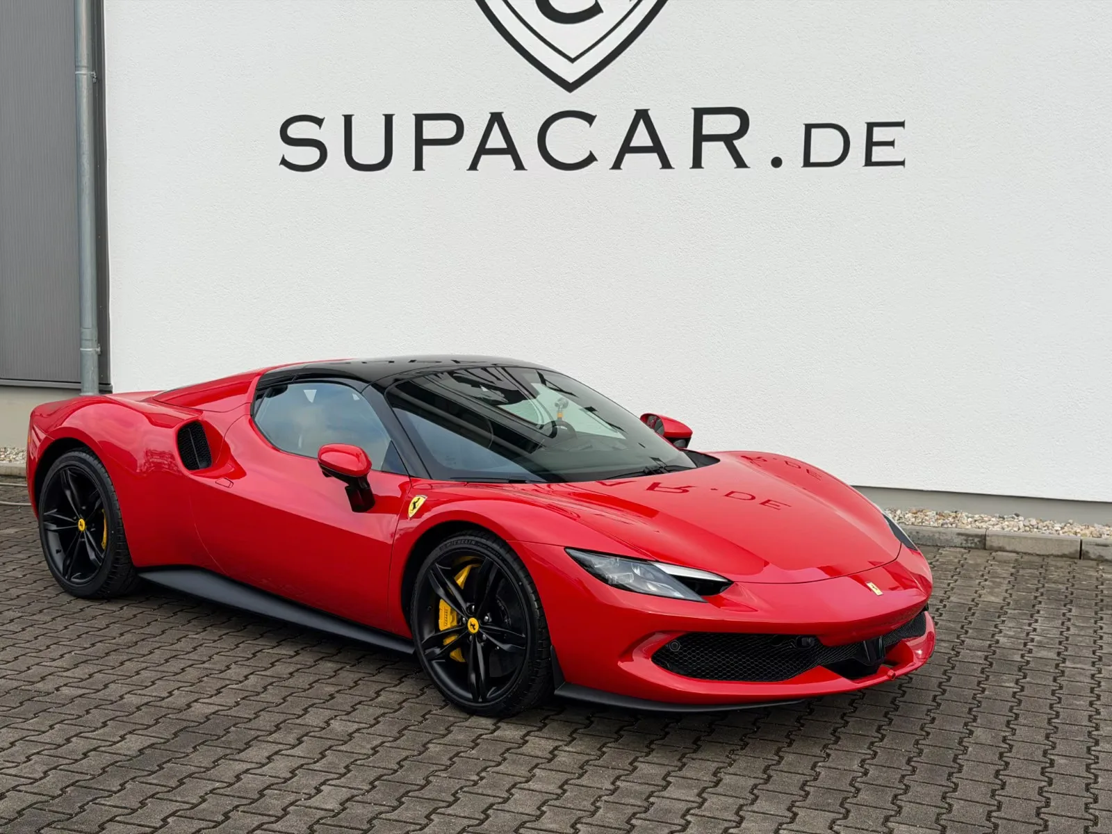 2026 Ferrari 296 GTS, 6/30