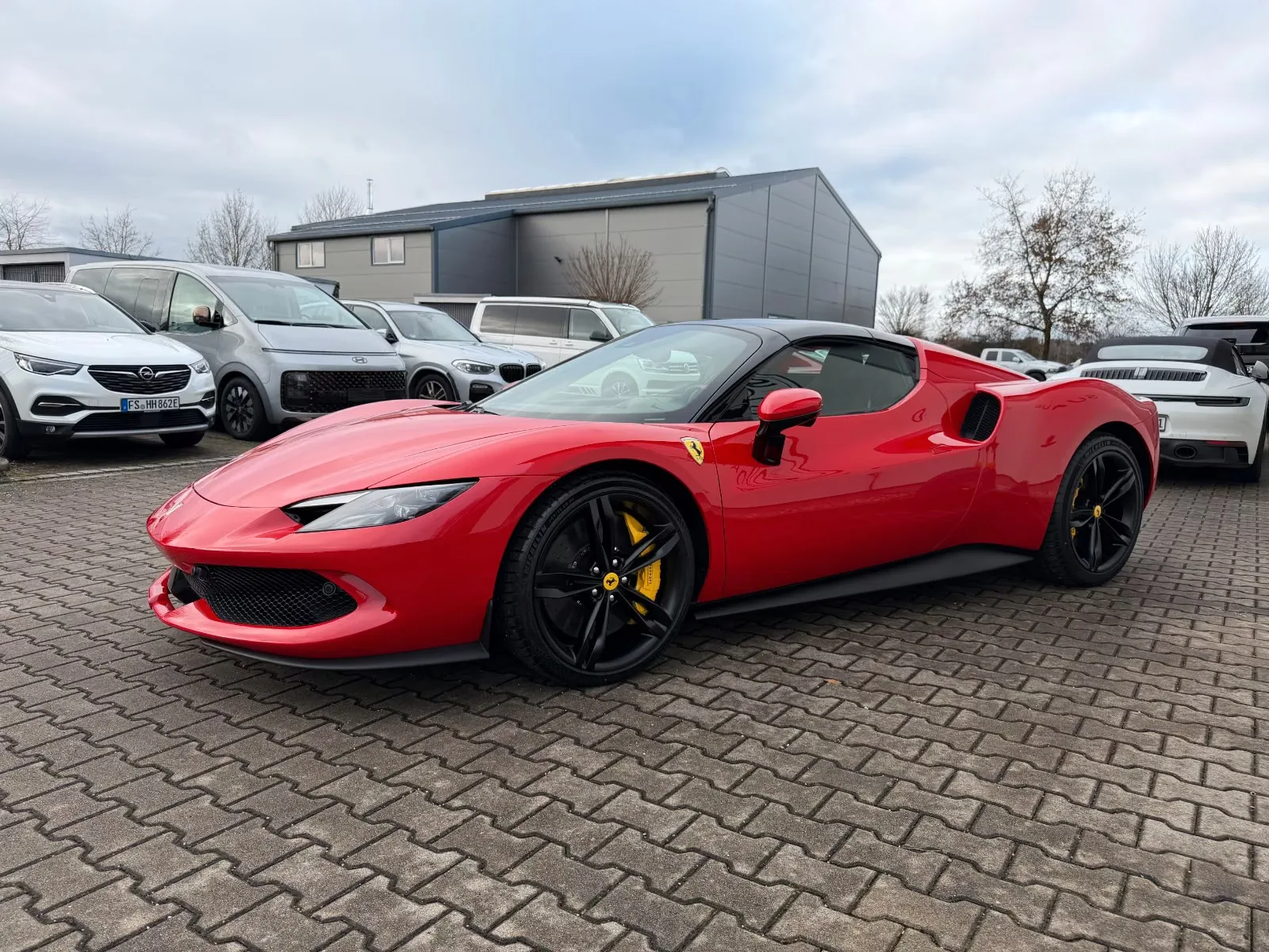 2026 Ferrari 296 GTS, 9/30