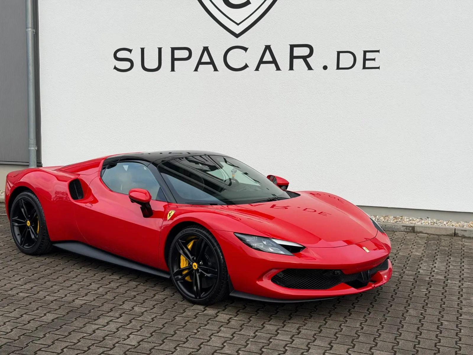 2026 Ferrari 296 GTS, 10/30