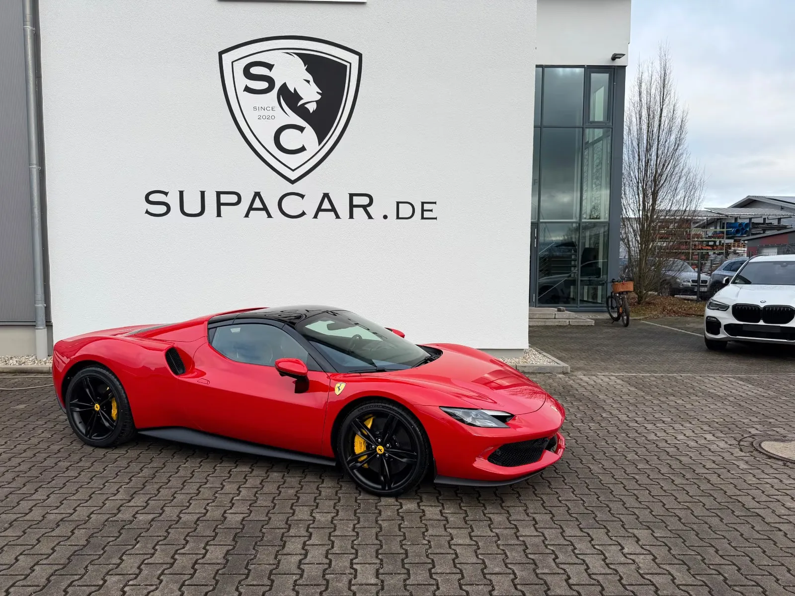 2026 Ferrari 296 GTS, 13/30