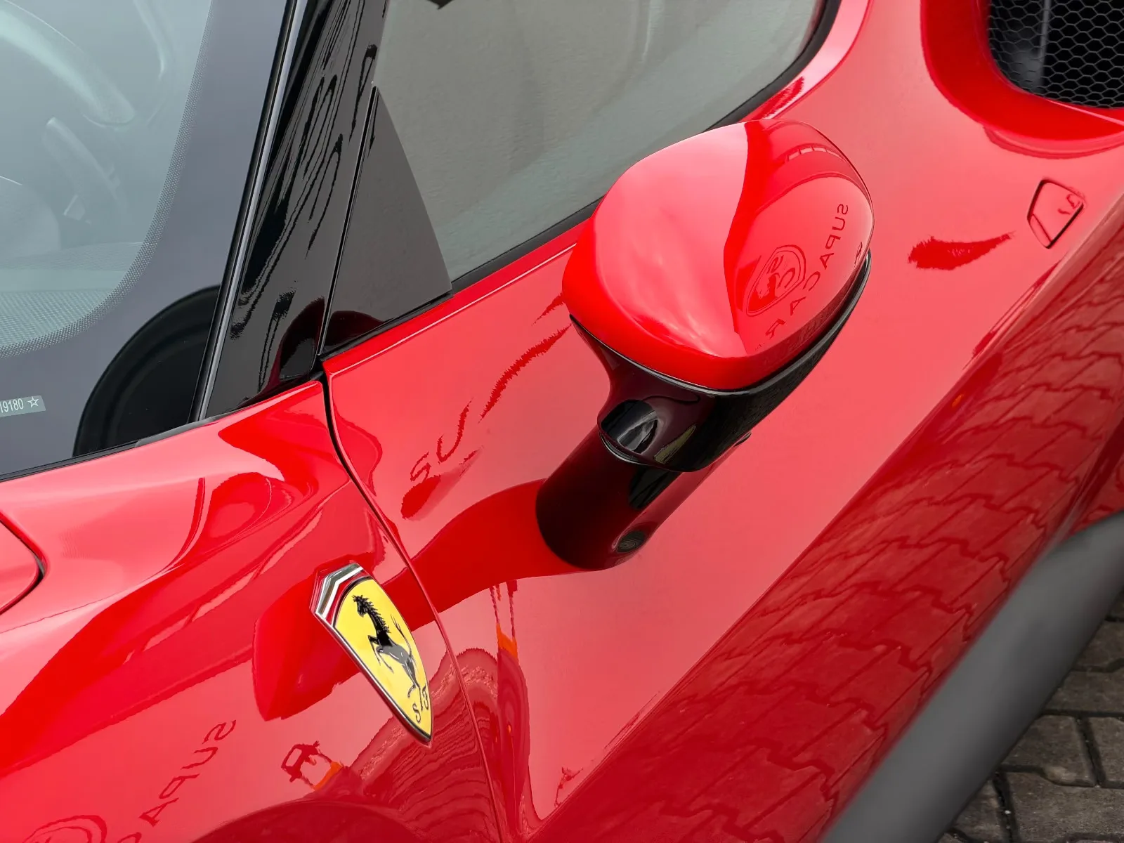 2026 Ferrari 296 GTS, 25/30