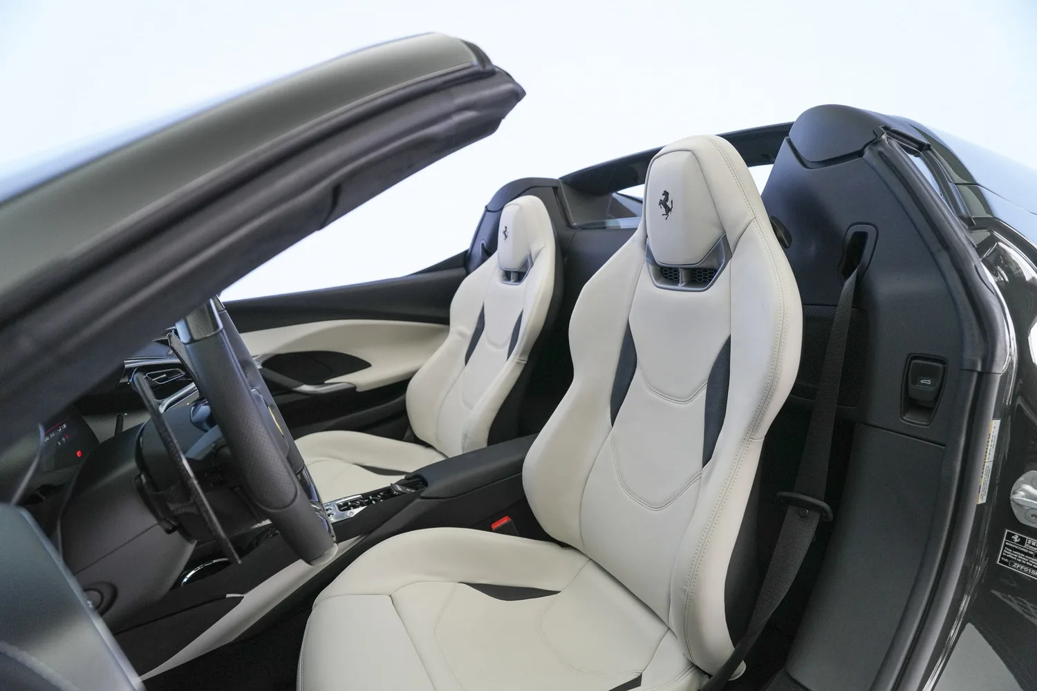 2026 Ferrari 296 GTS, 6/15