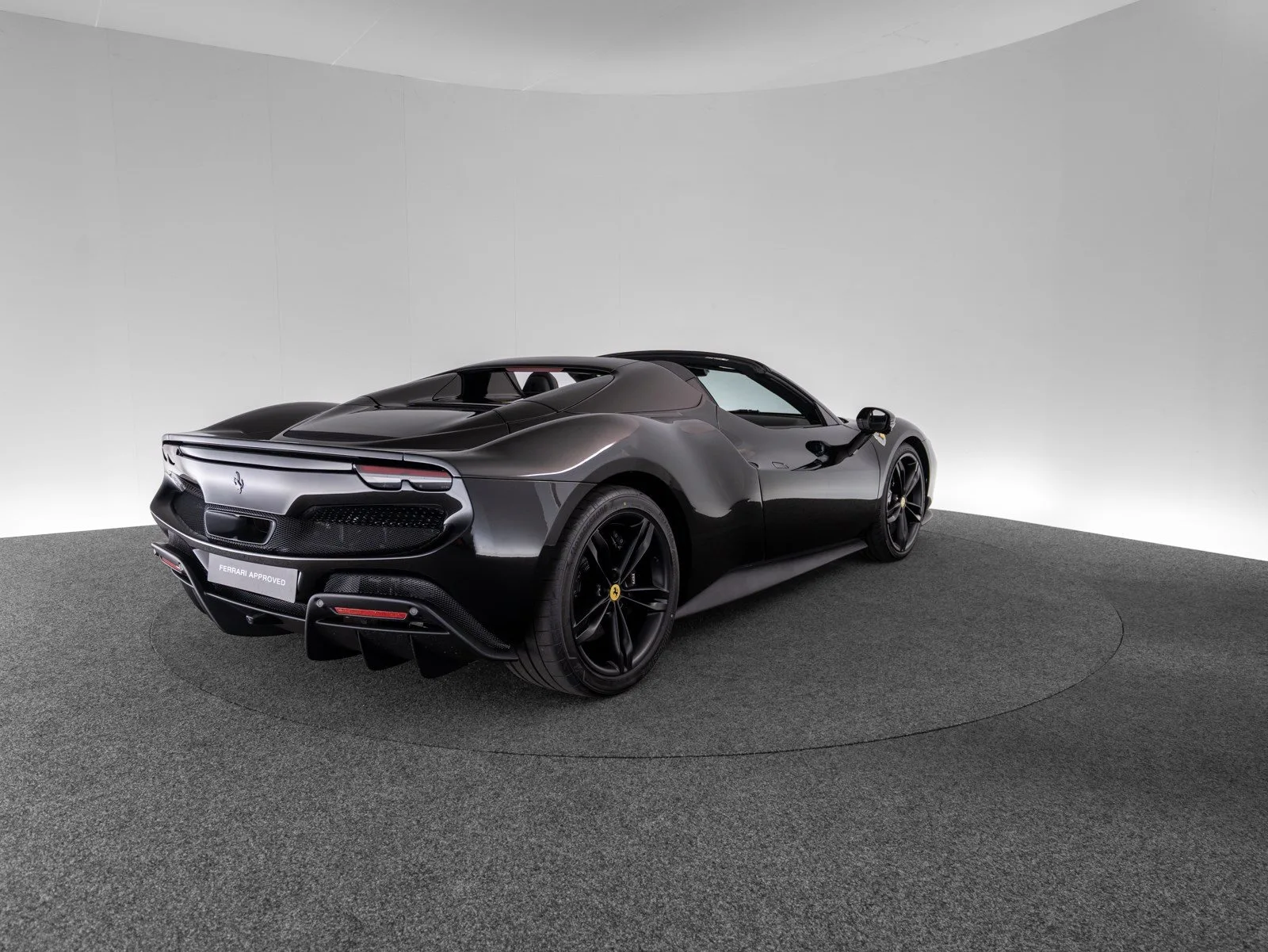 2026 Ferrari 296 GTS, 5/30
