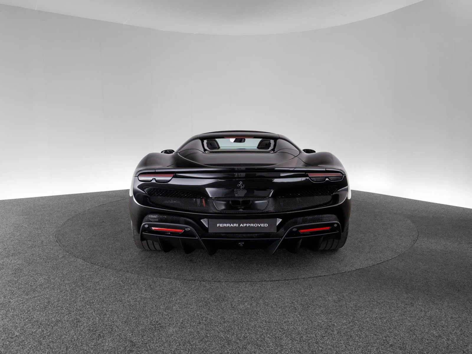 2026 Ferrari 296 GTS, 6/30
