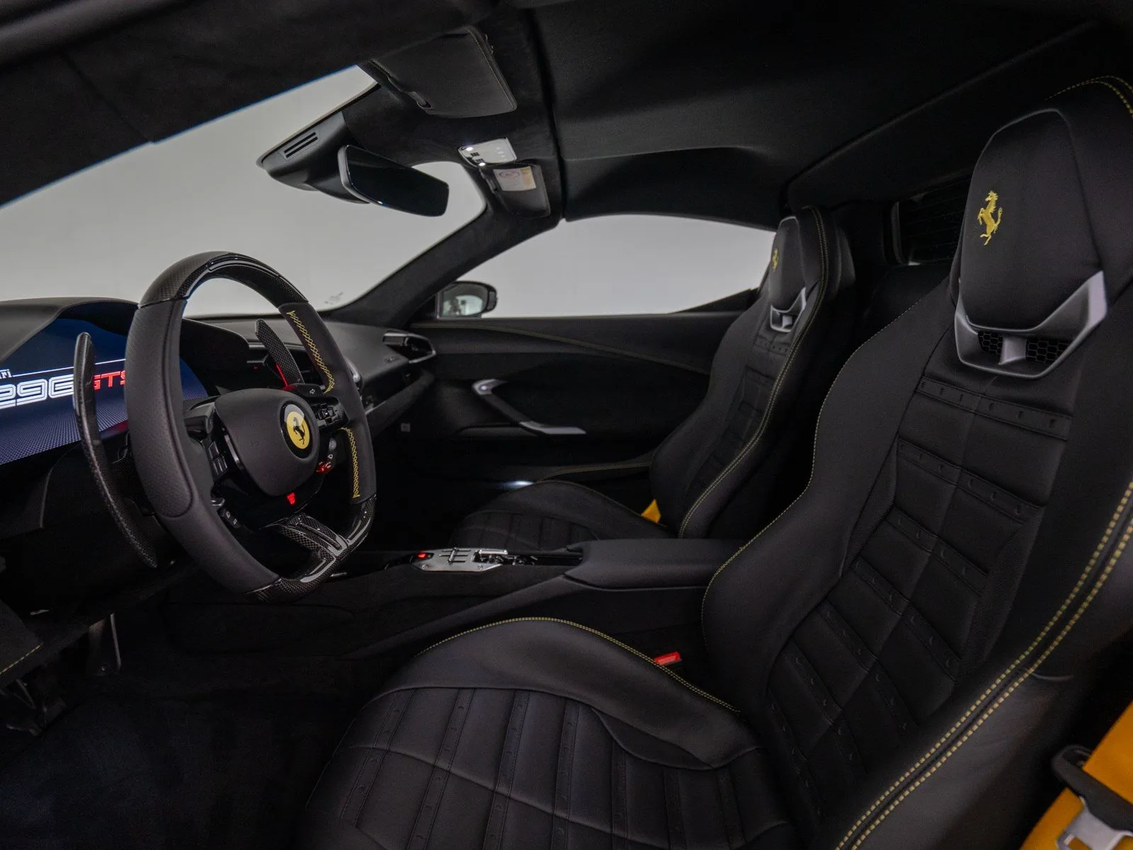 2026 Ferrari 296 GTS, 25/30