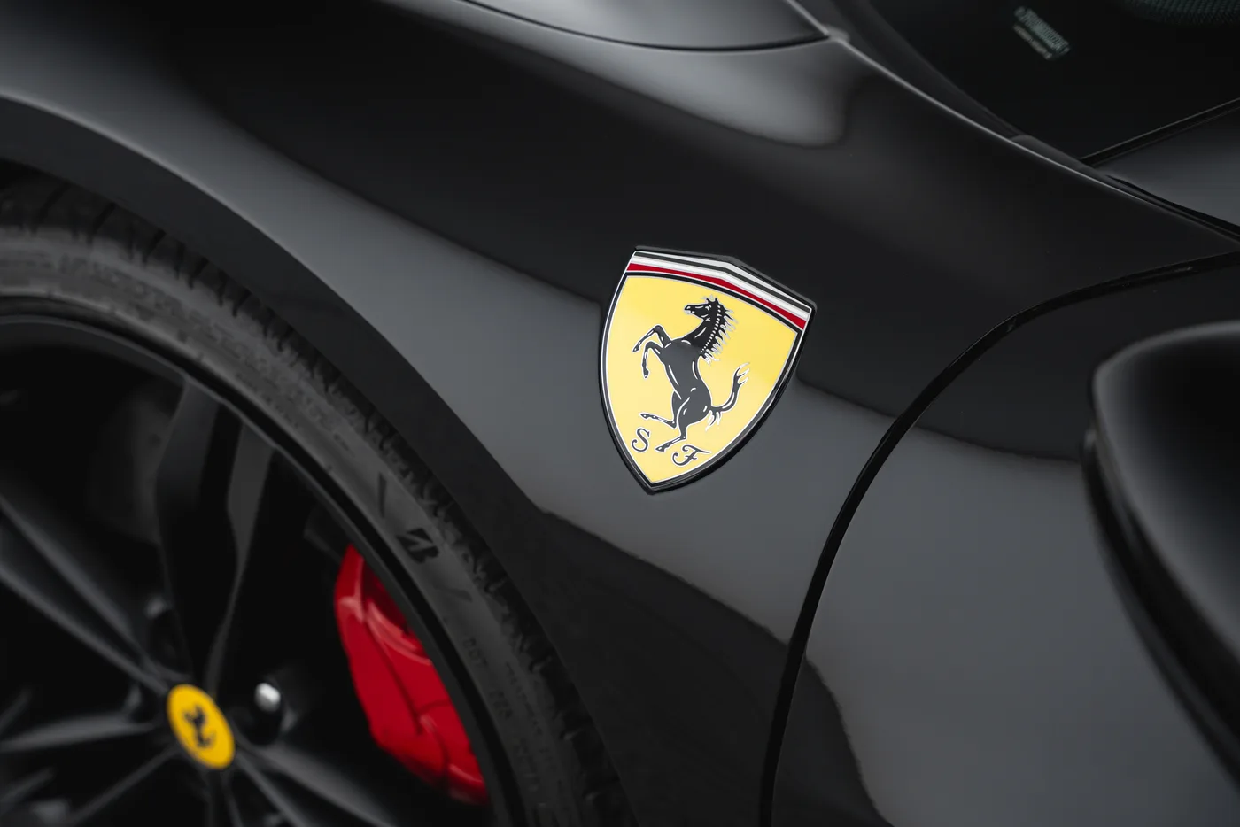 2026 Ferrari 296 GTS angeboten von einem Fachhändler in Vösendorf, Österreich, Foto 12 von 15