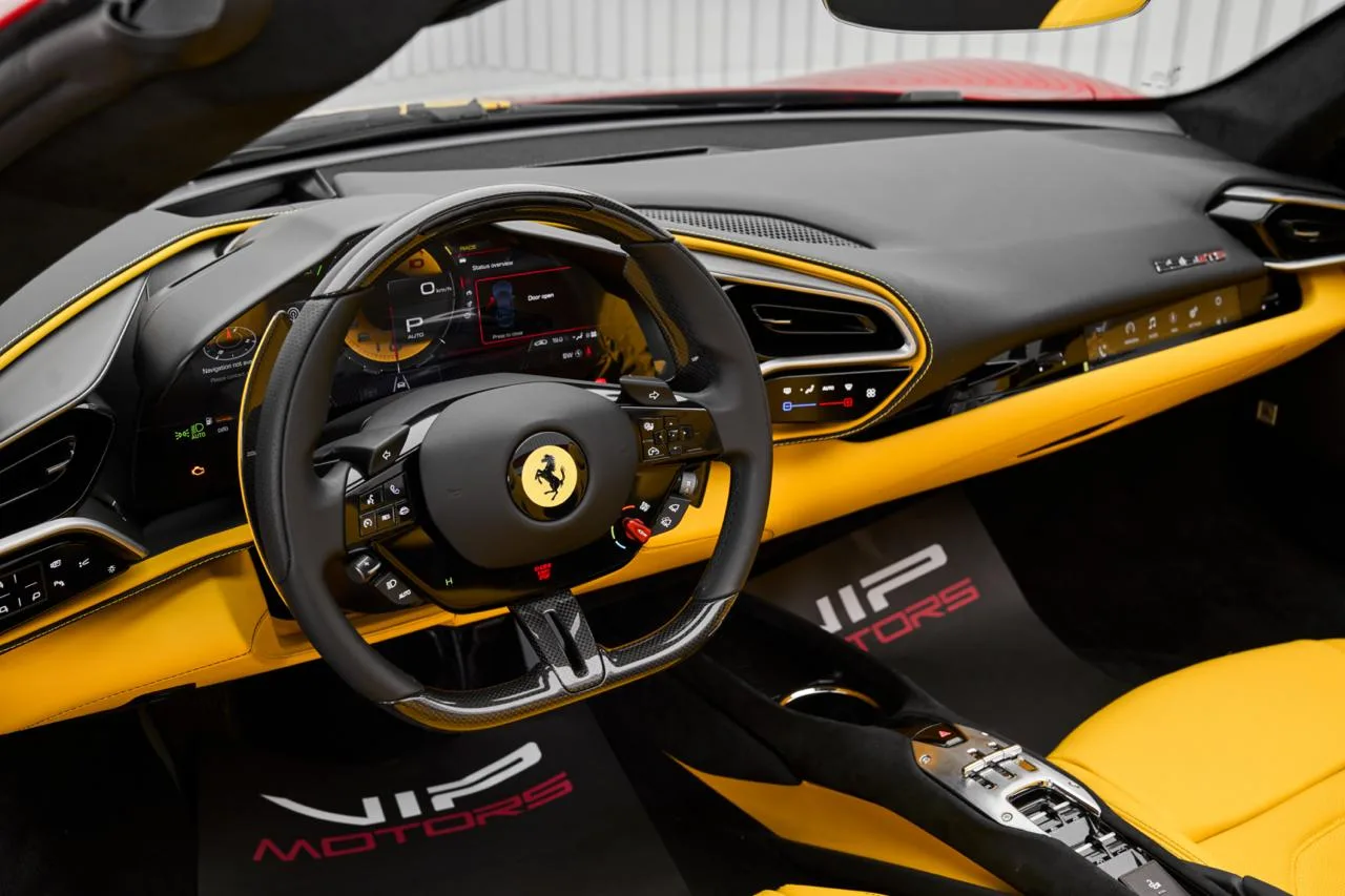 2026 Ferrari 296 GTS, 12/13